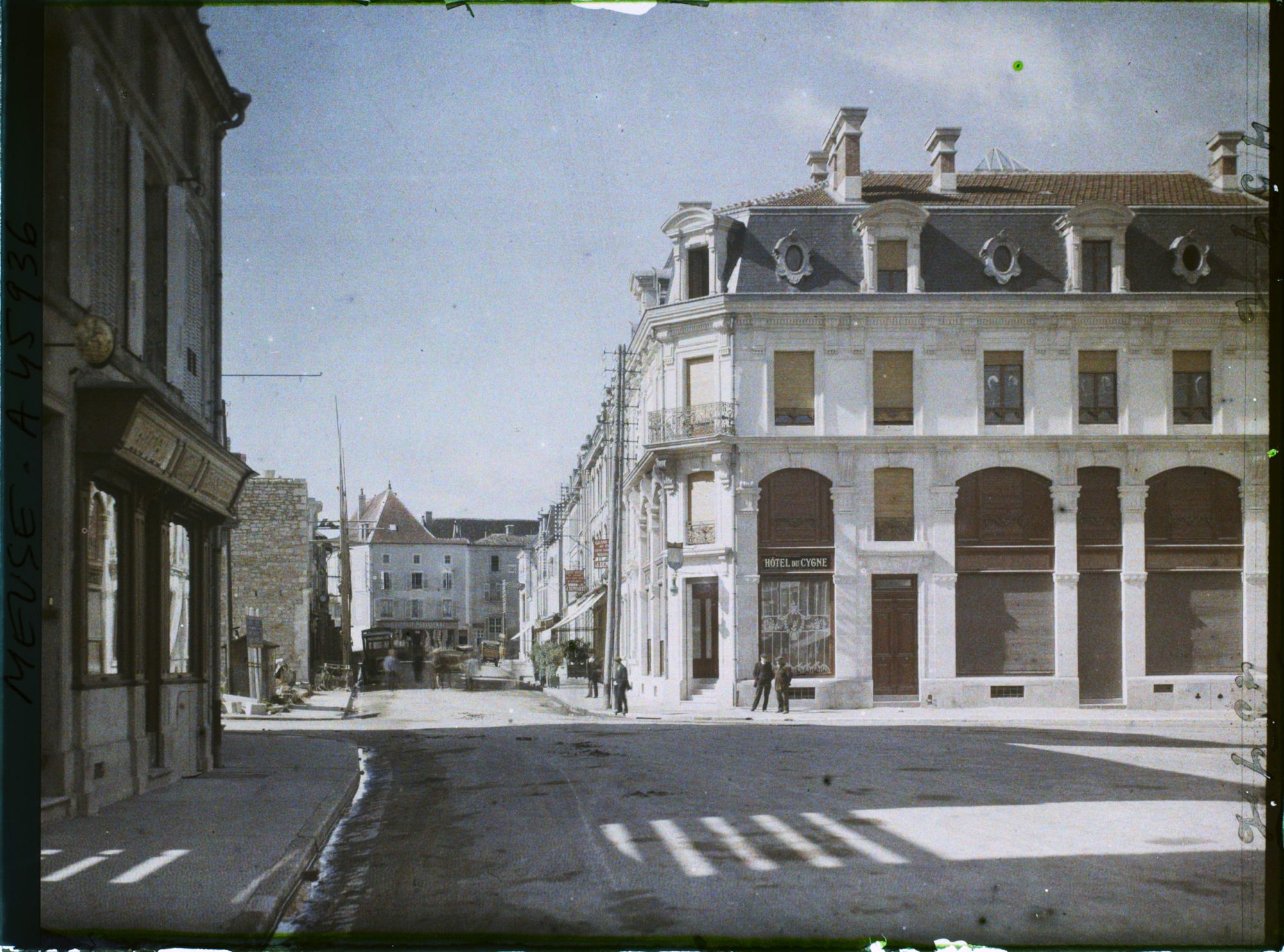 Image représentant France, St Mihiel, Rue N-Dame et Place du Canon
