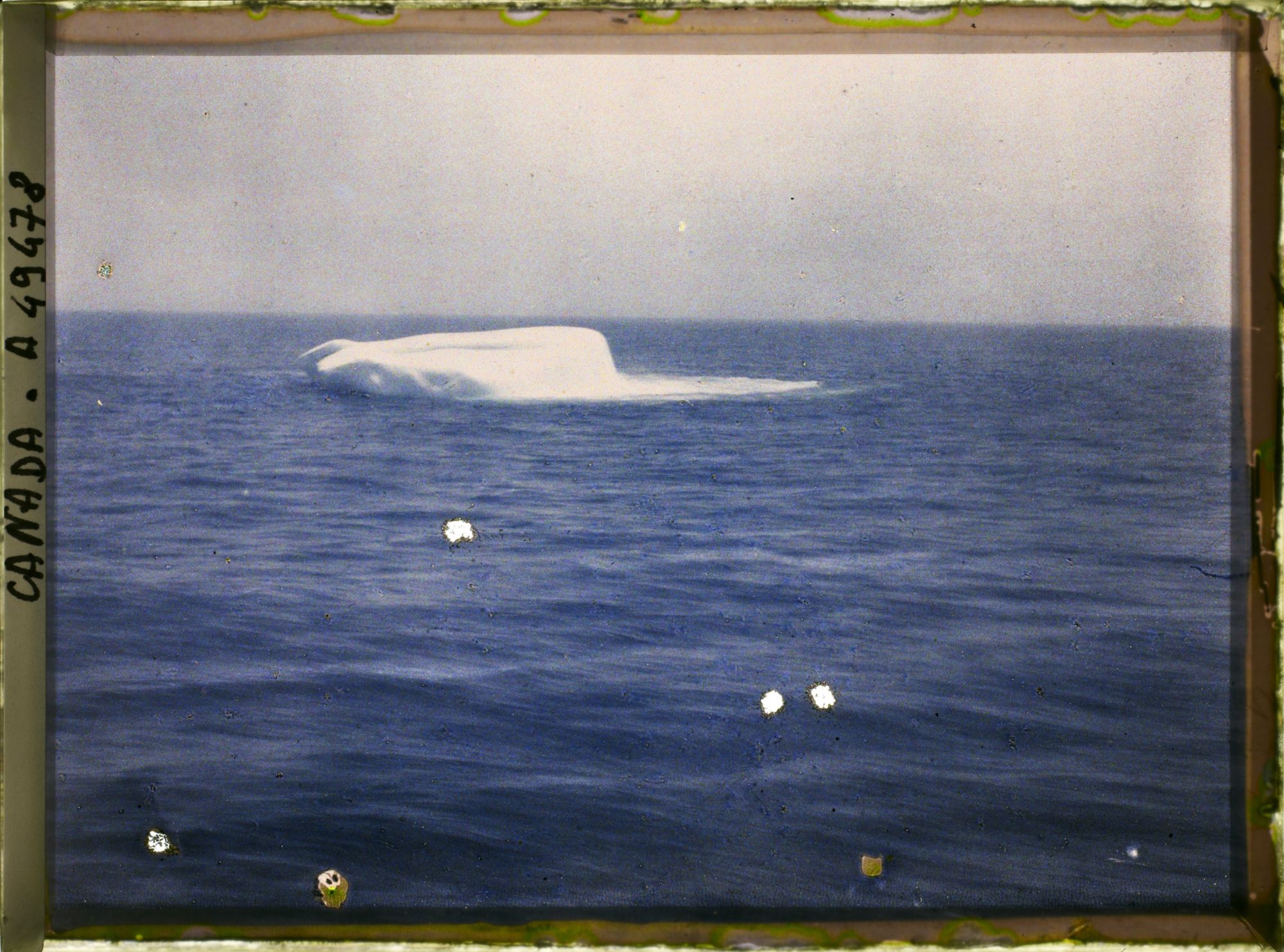 Image représentant Canada, Bord Melita, Un Iceberg dans l'Atlantique