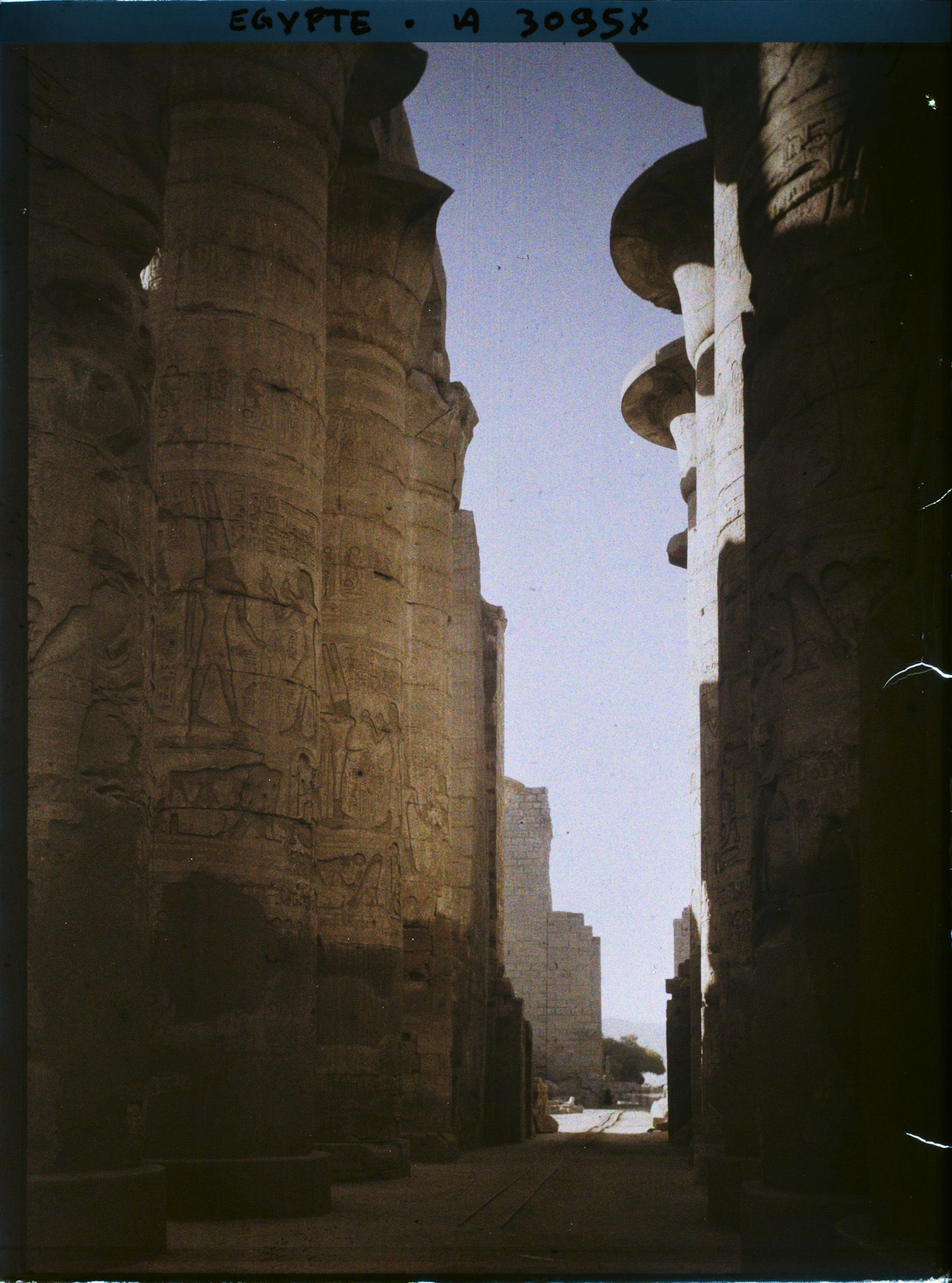 Image représentant Colonnade de la grande salle hypostyle du temple d'Amon Râ