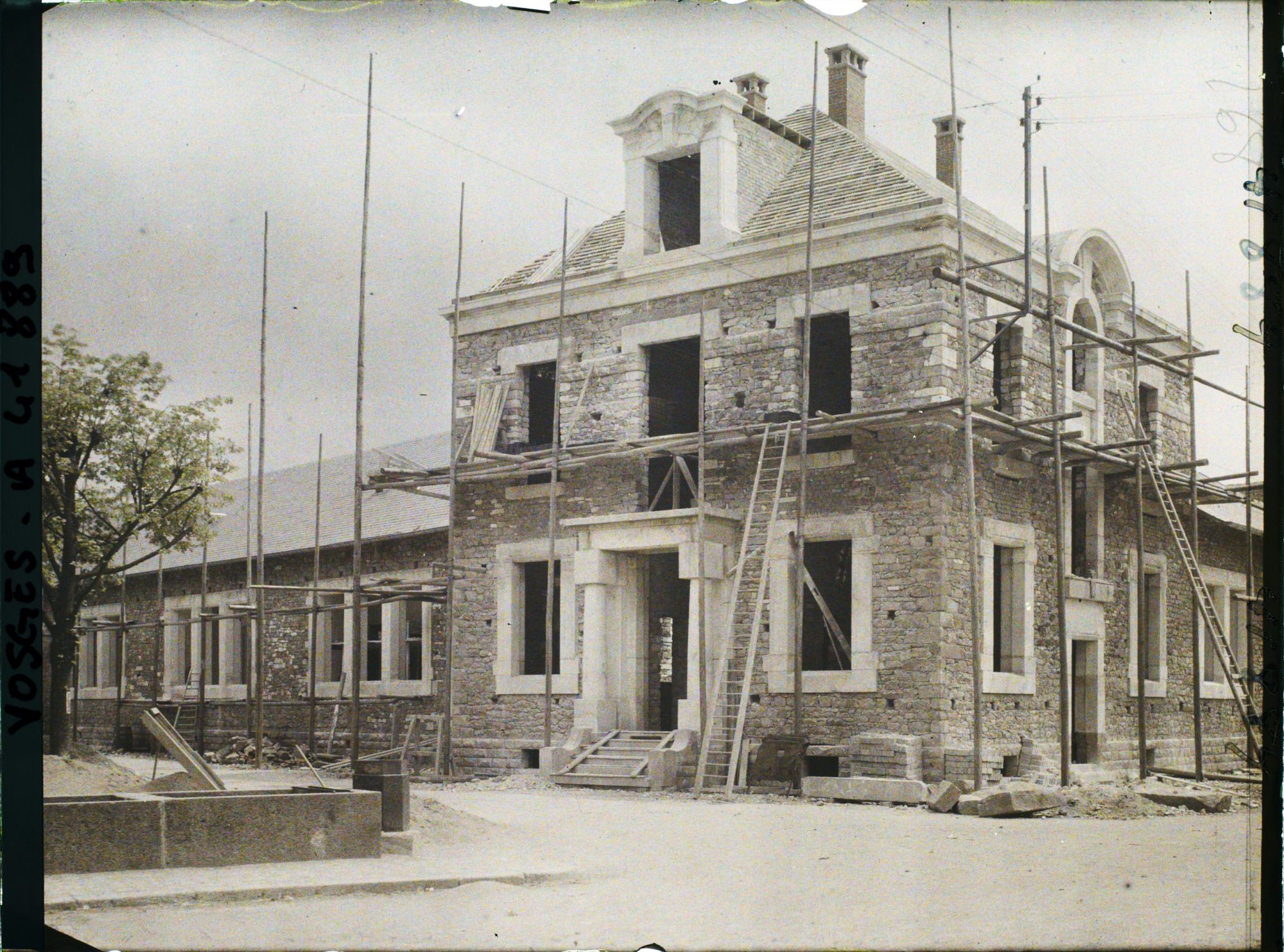 Image représentant France, Raon-l'Etape, Les nouvelles Ecoles