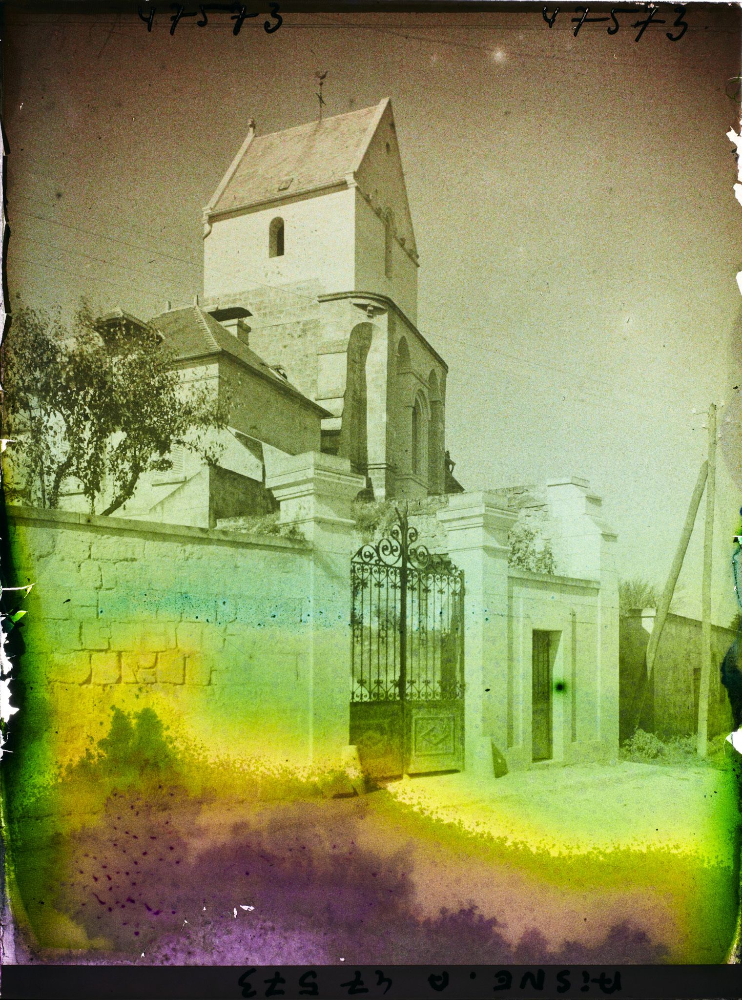 Image représentant France, Laversine, Eglise restaurée