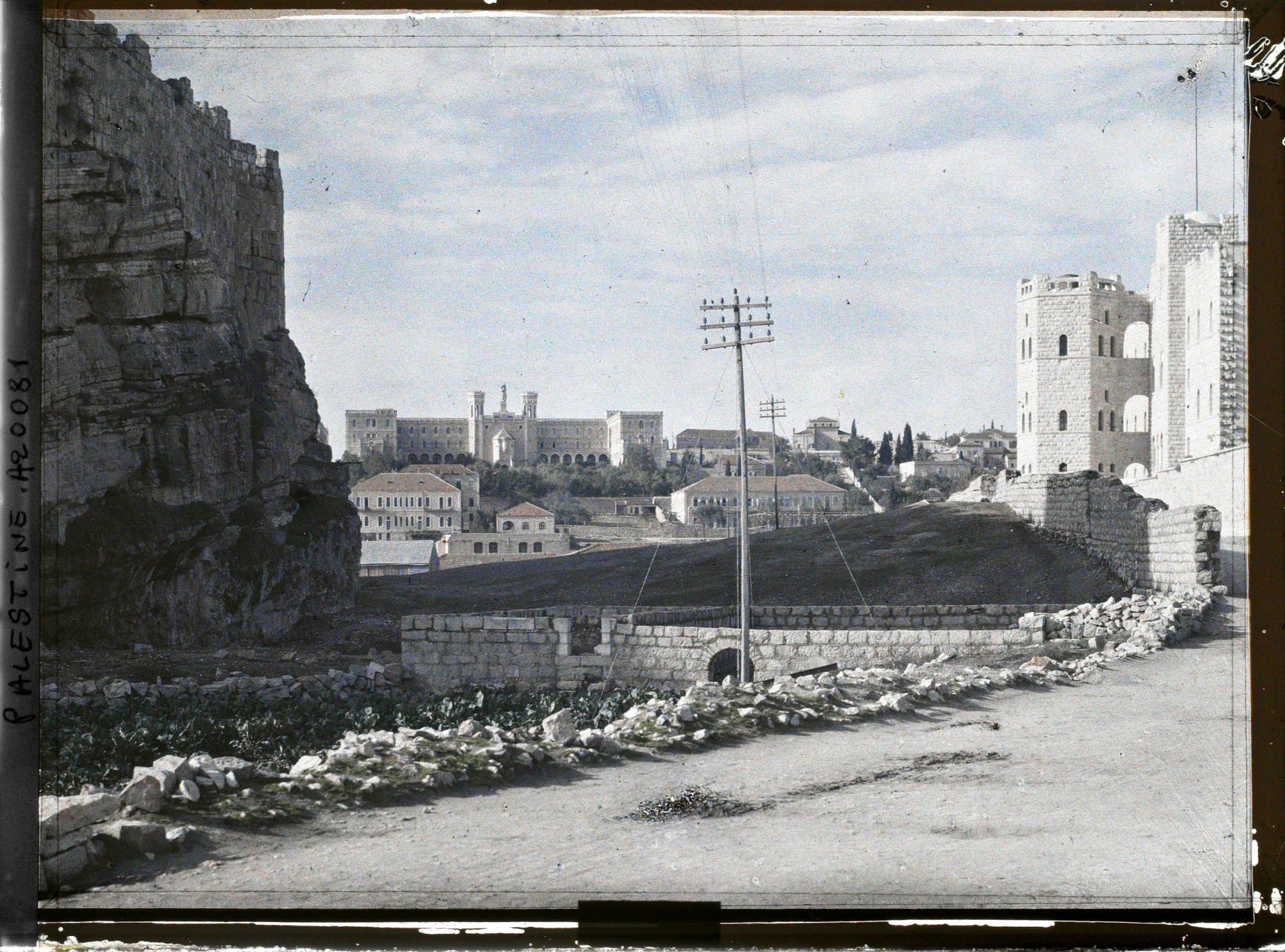 Image représentant Vue vers Notre Dame de France