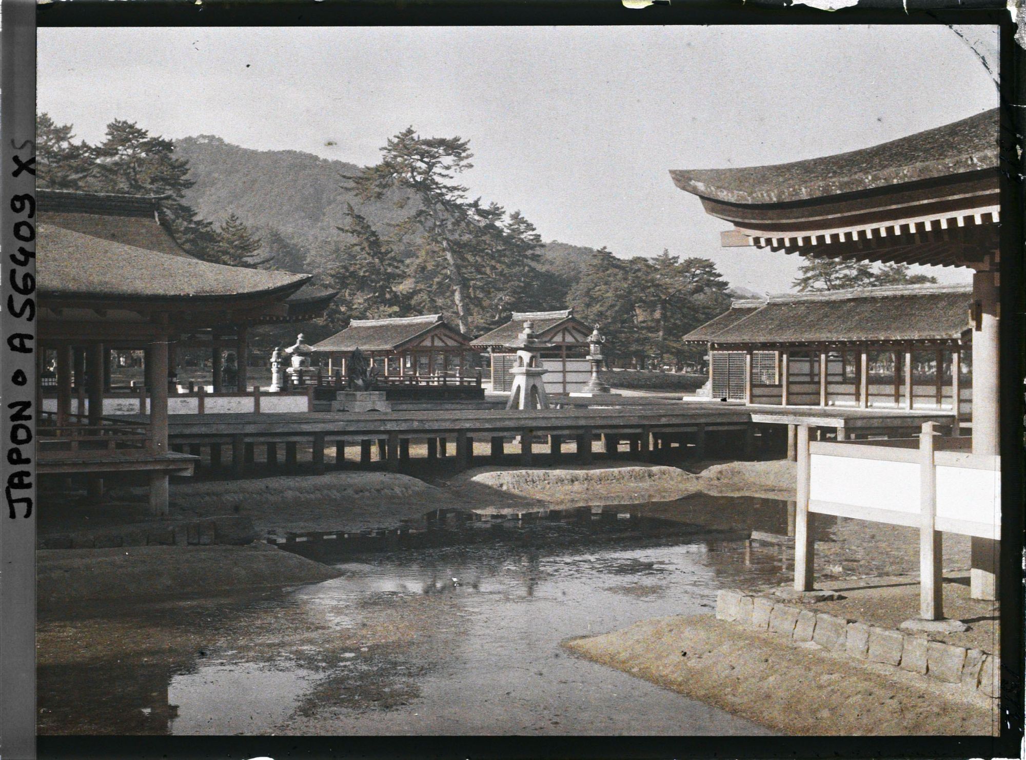 Image représentant Le sanctuaire Itsukushima-jinja