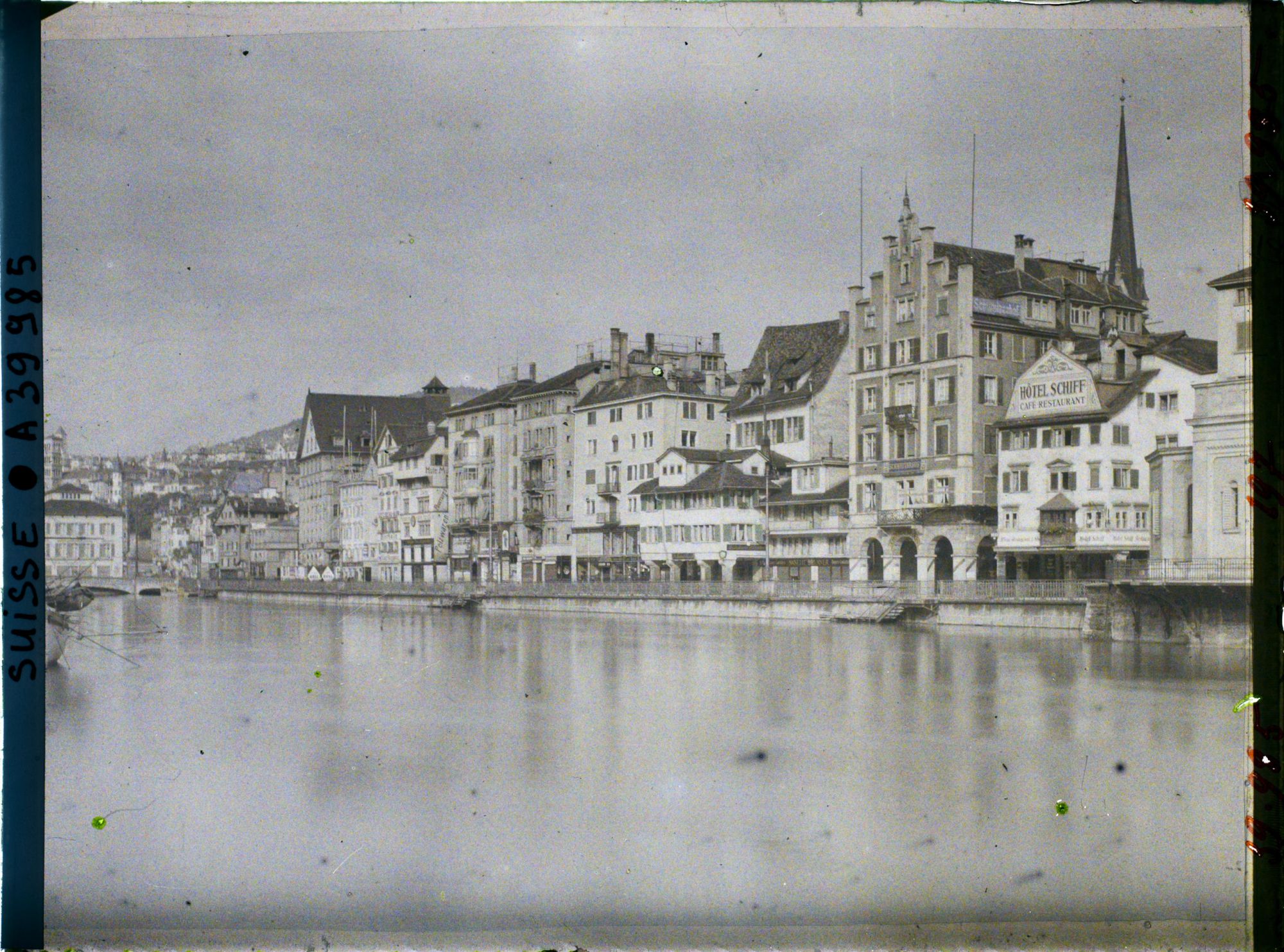 Image représentant Le Limmatquai et la rive droite de la Limmat