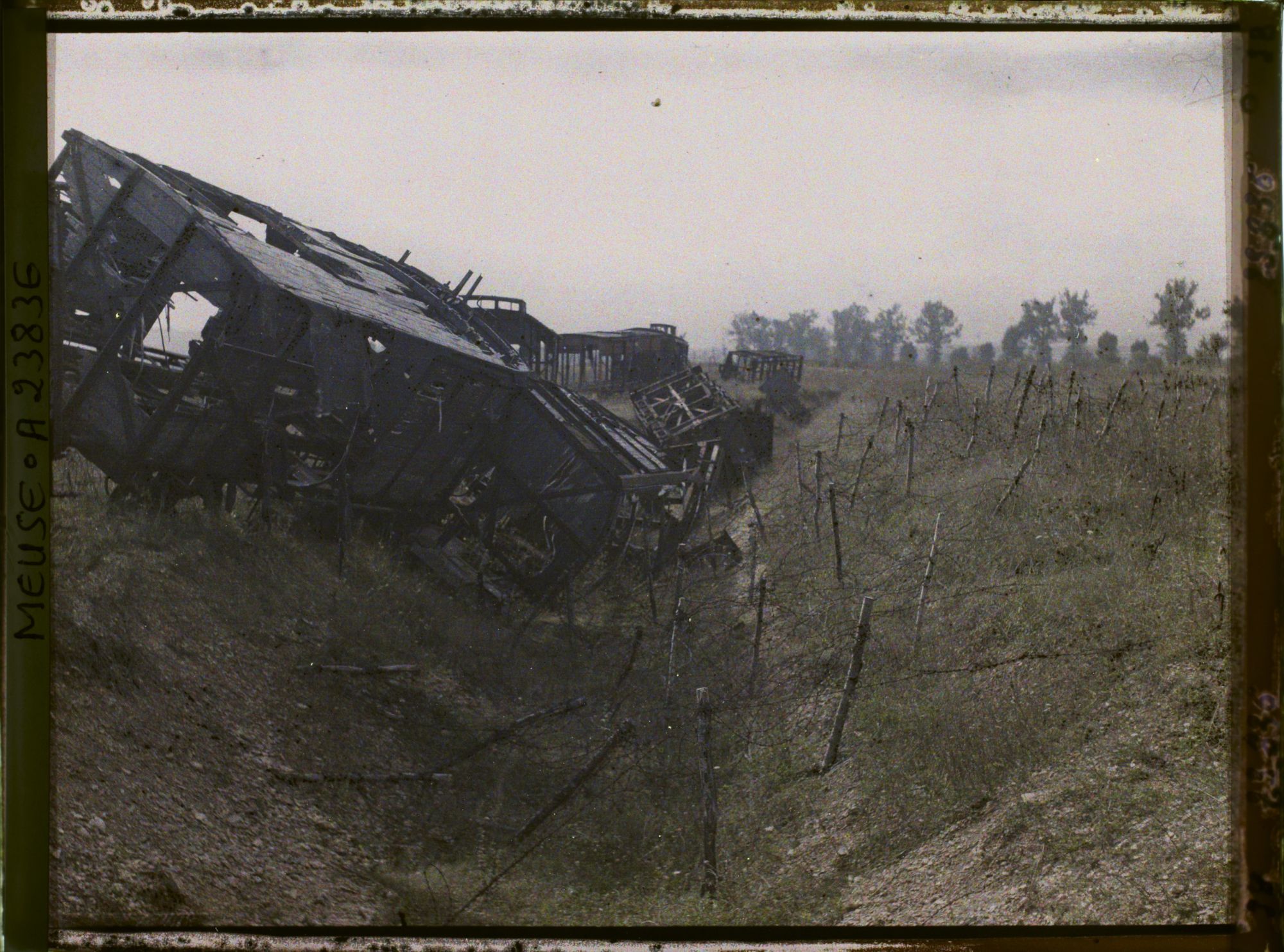 Image représentant France, Bras, Le train sauveur vu d'ensemble