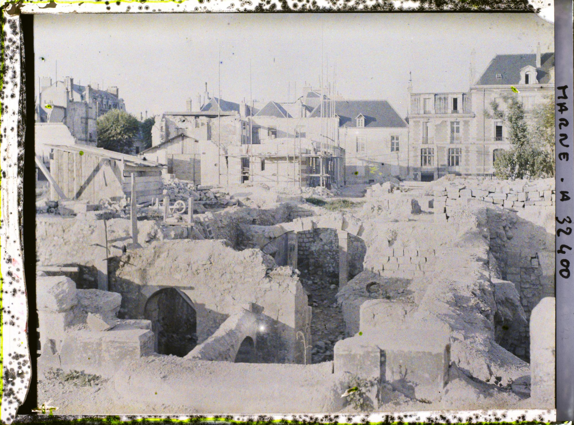 Image représentant France, Reims, Ruines aux abords de la rue Cérès