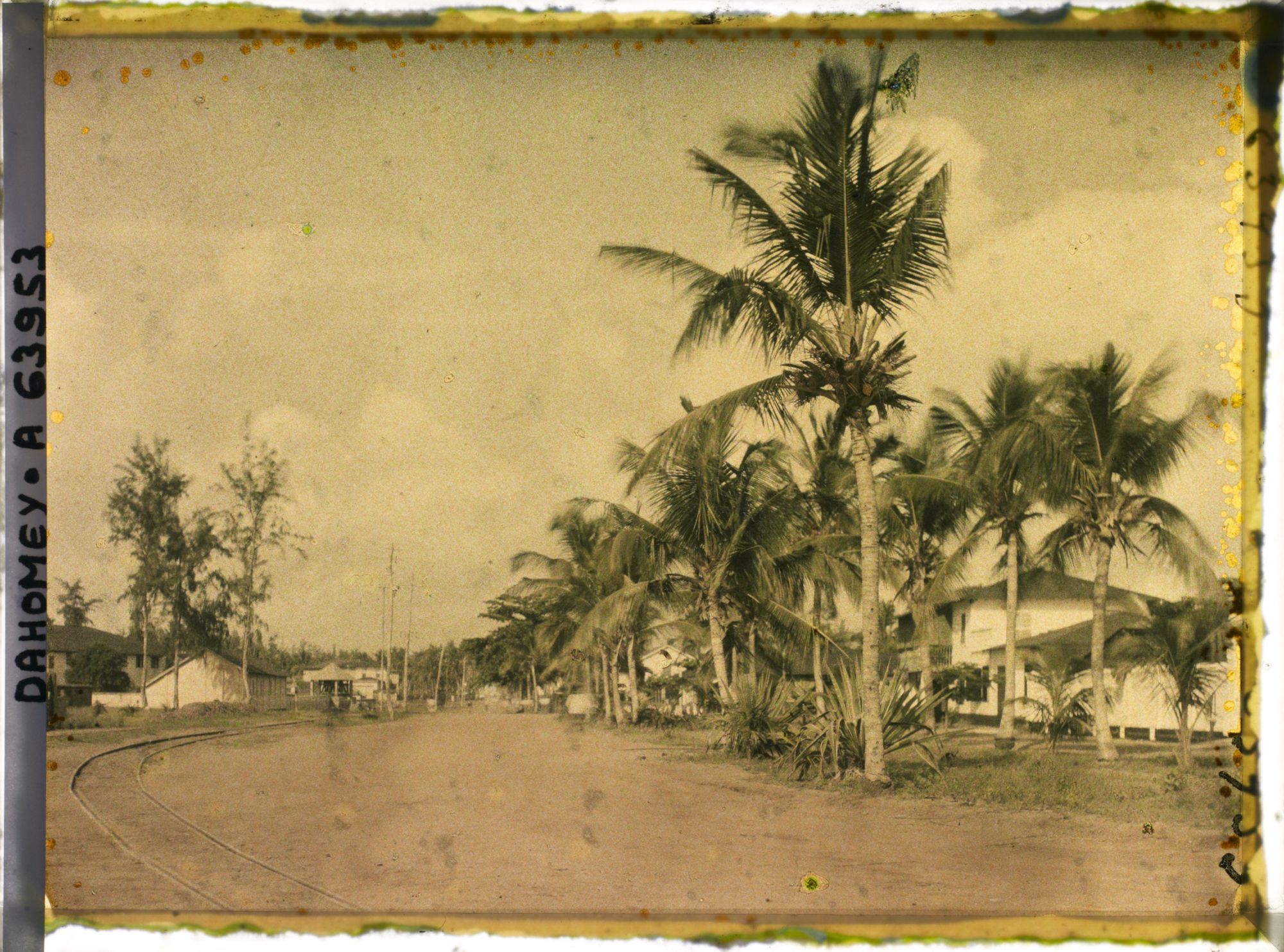 Image représentant L'avenue de la Mission (?) dans le quartier européen