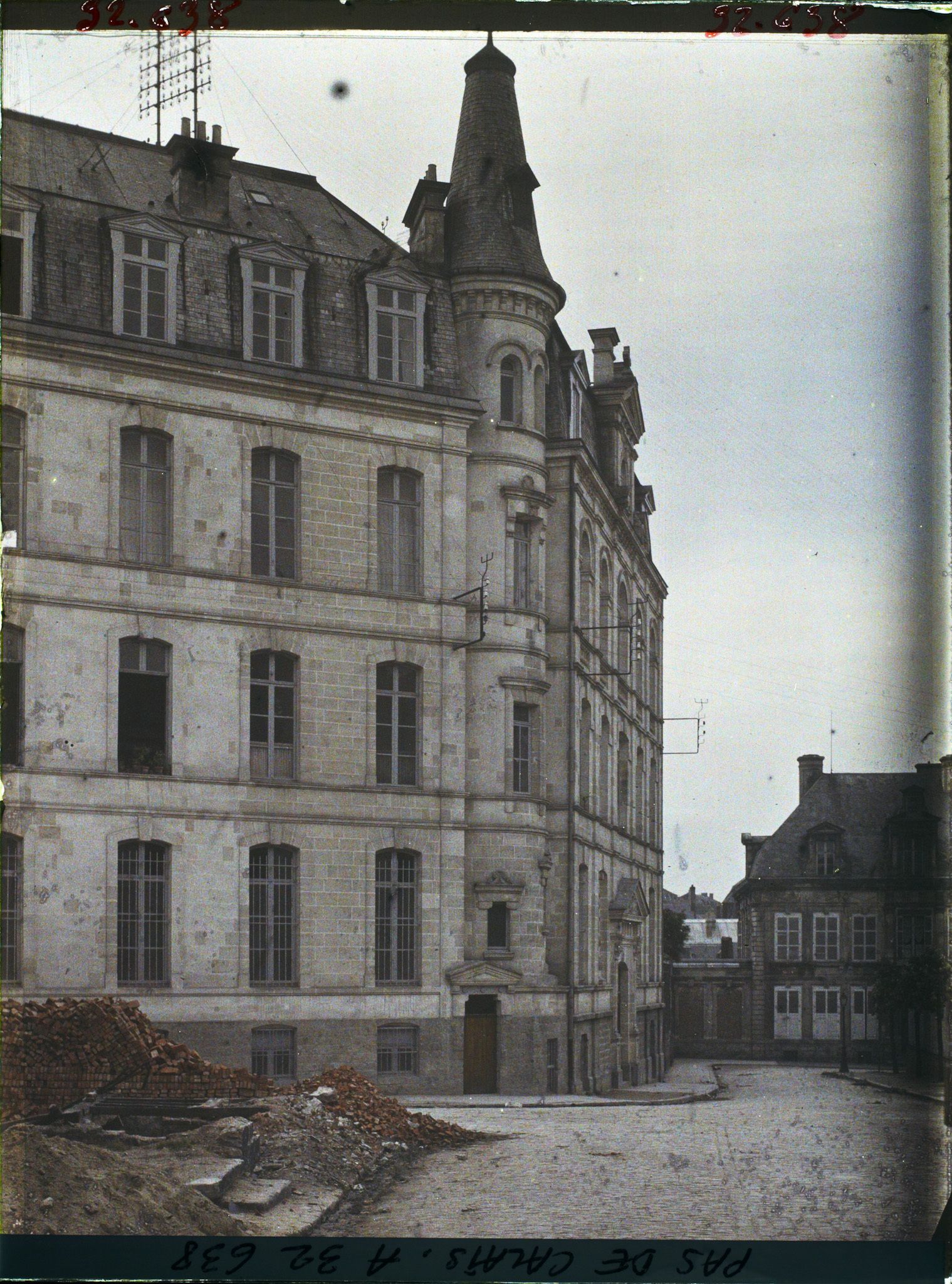 Image représentant France, Arras, Ecole des Frères reconstruite