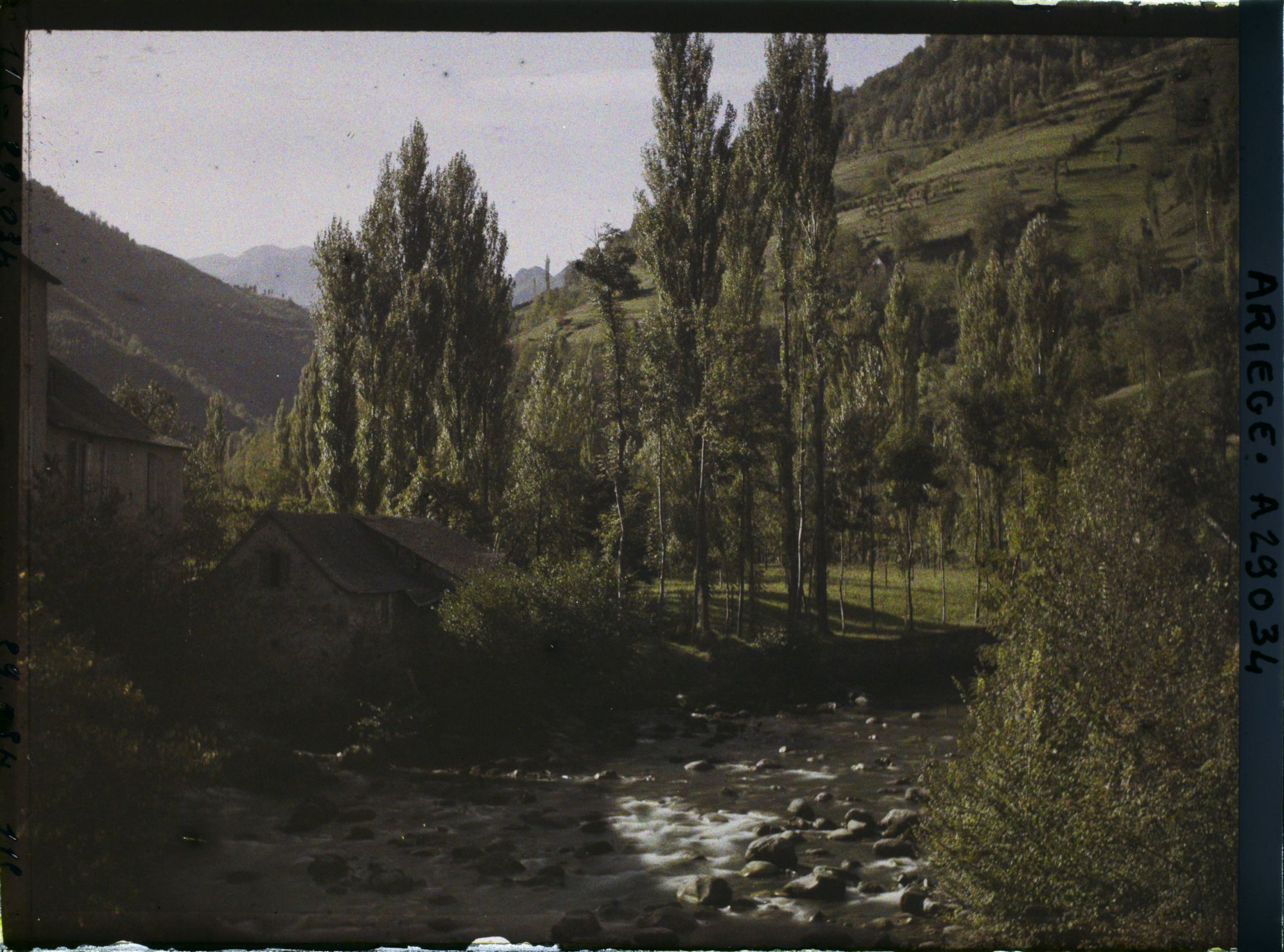 Image représentant Le Lez vers l'amont à Ourjout