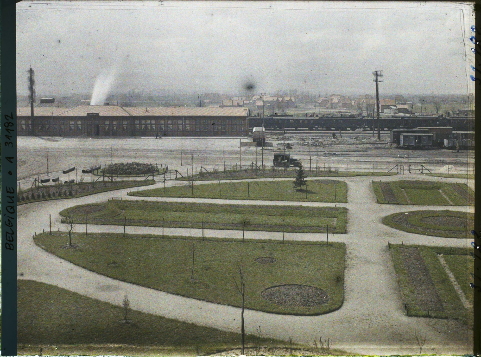Image représentant Belgique, Ypres, Panorama sur le Square de la Gare