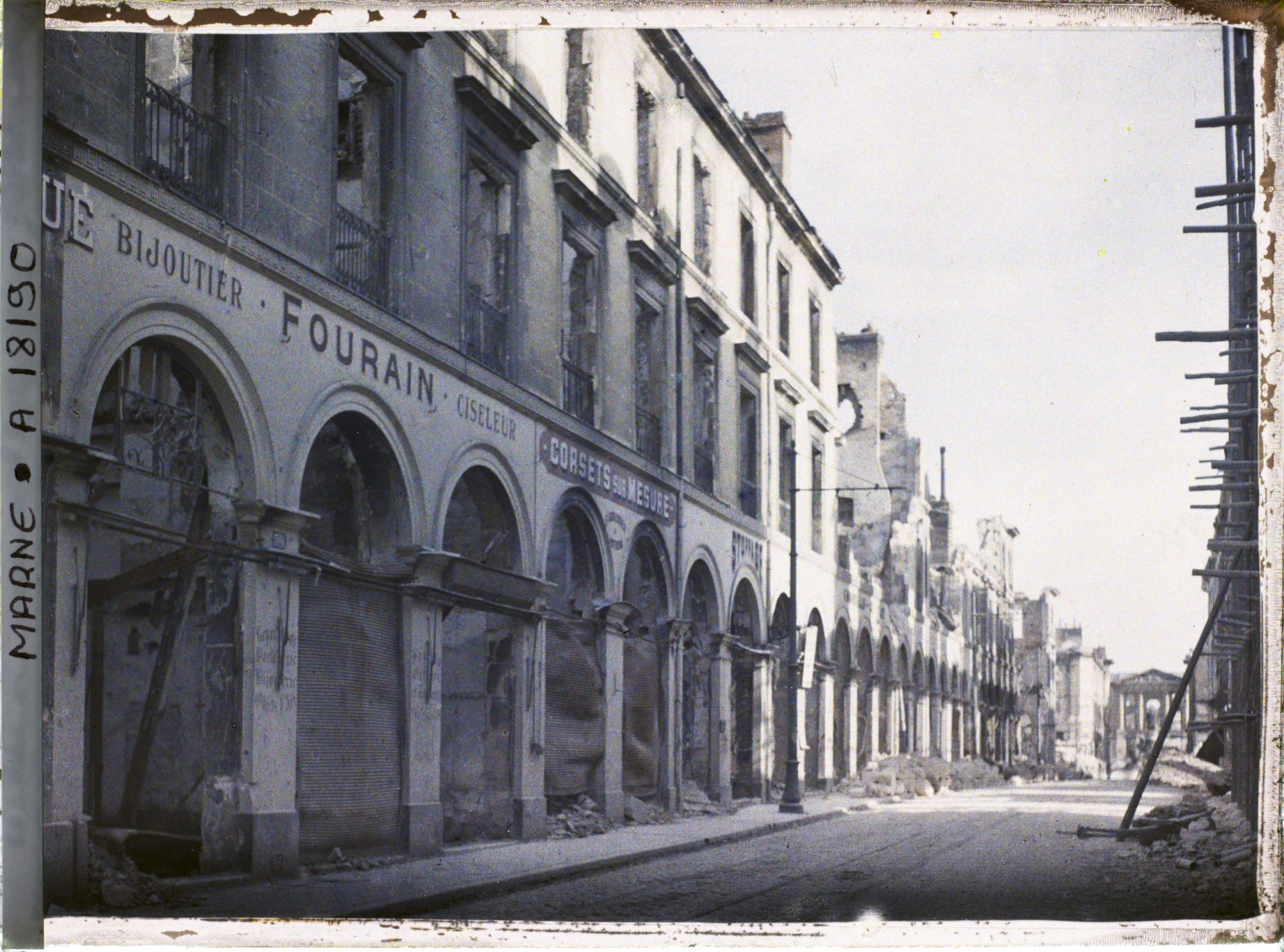 Image représentant France, Reims, La rue Colbert