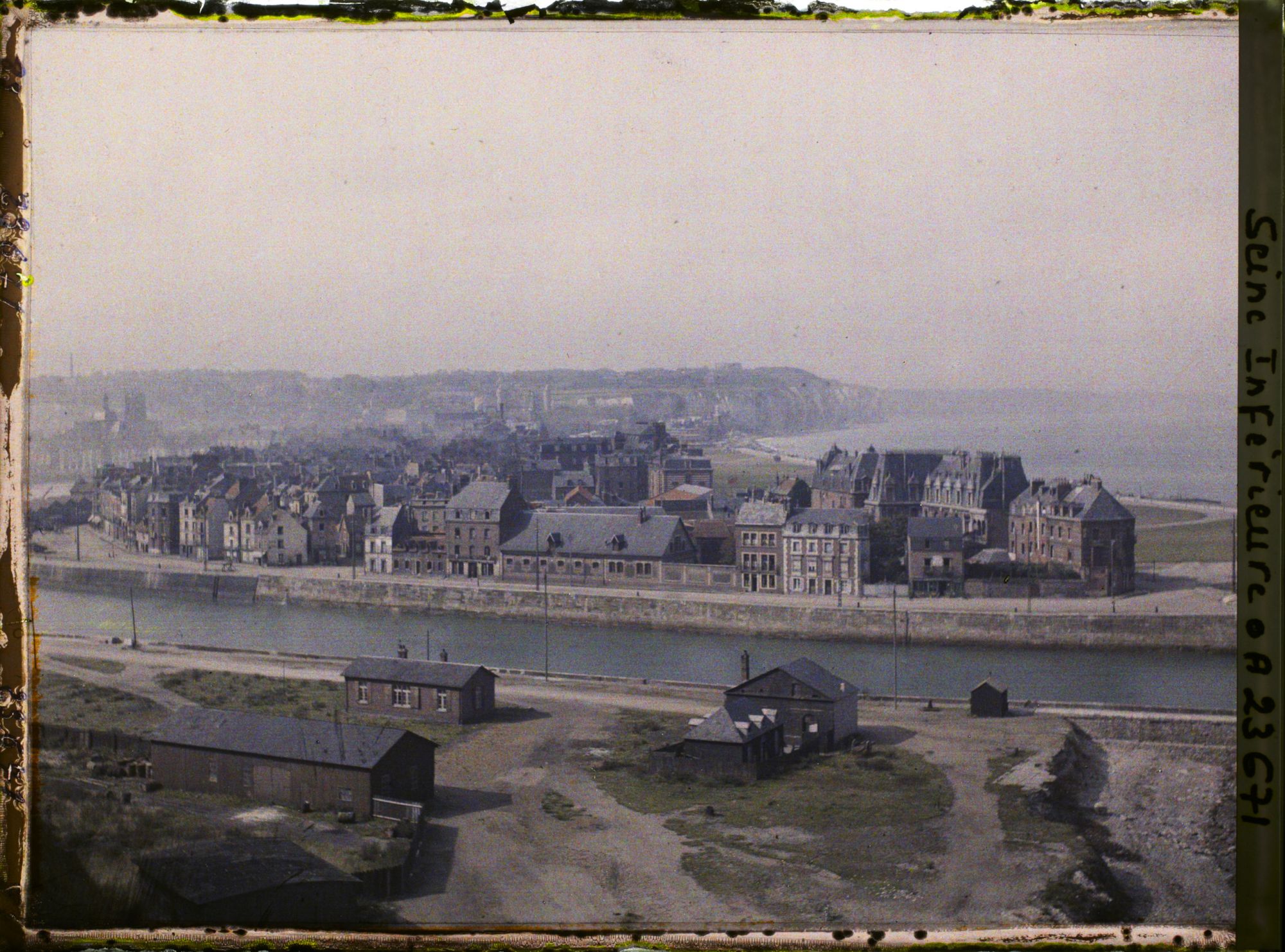 Image représentant La ville vue de Notre-Dame-de-Bonsecours