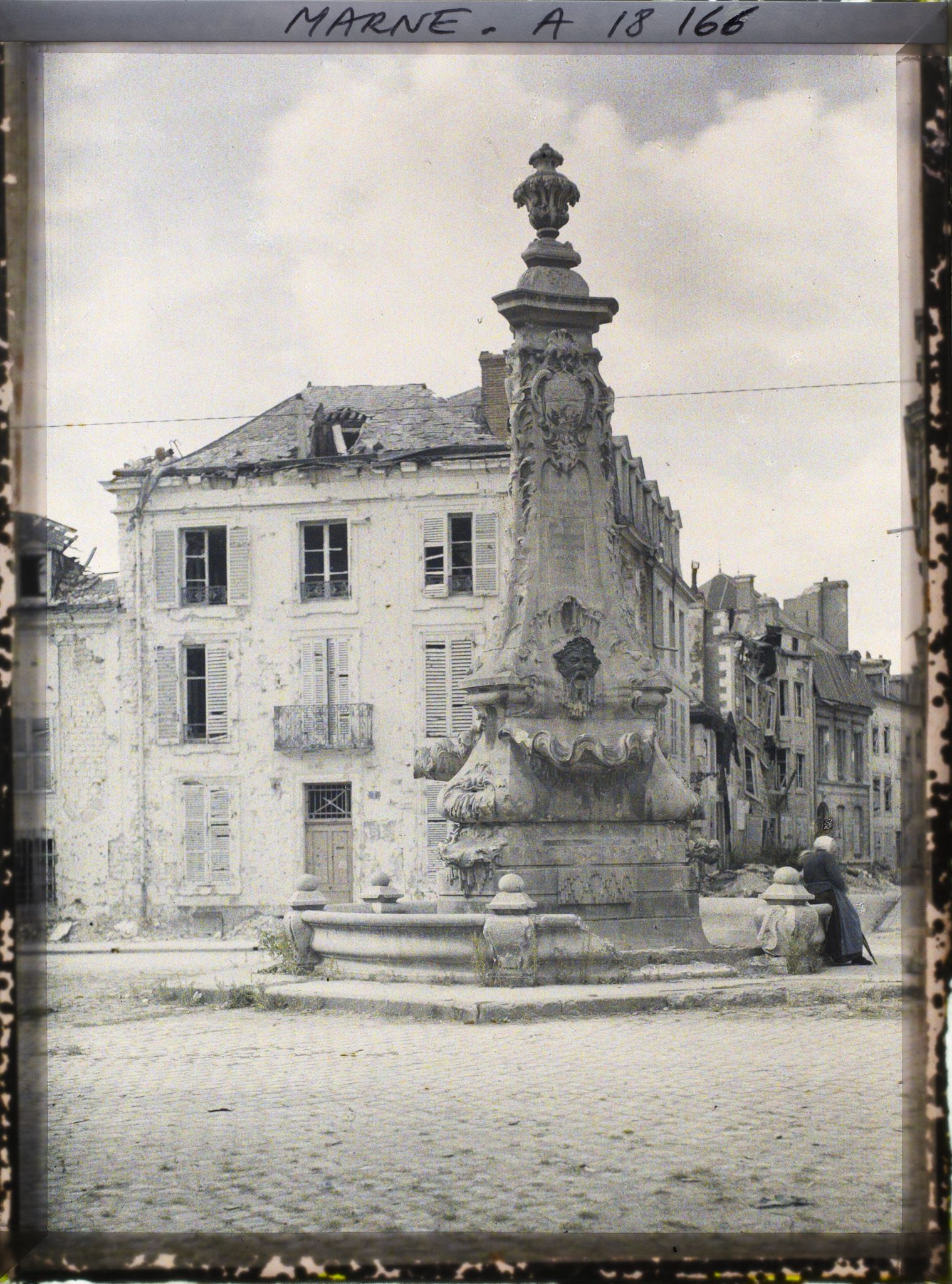 Image représentant France, Reims, Place Godinot