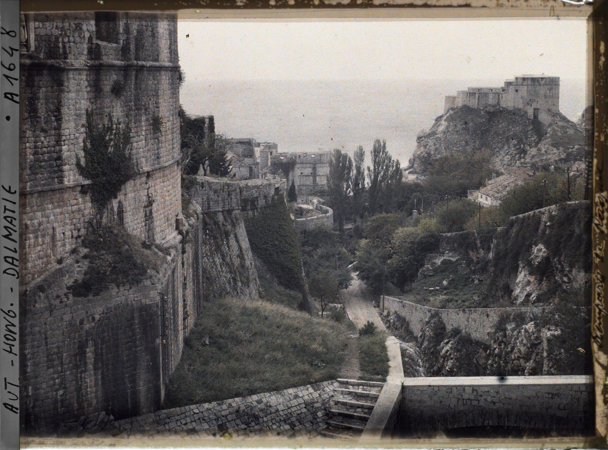 Image représentant Anciennes fortifications