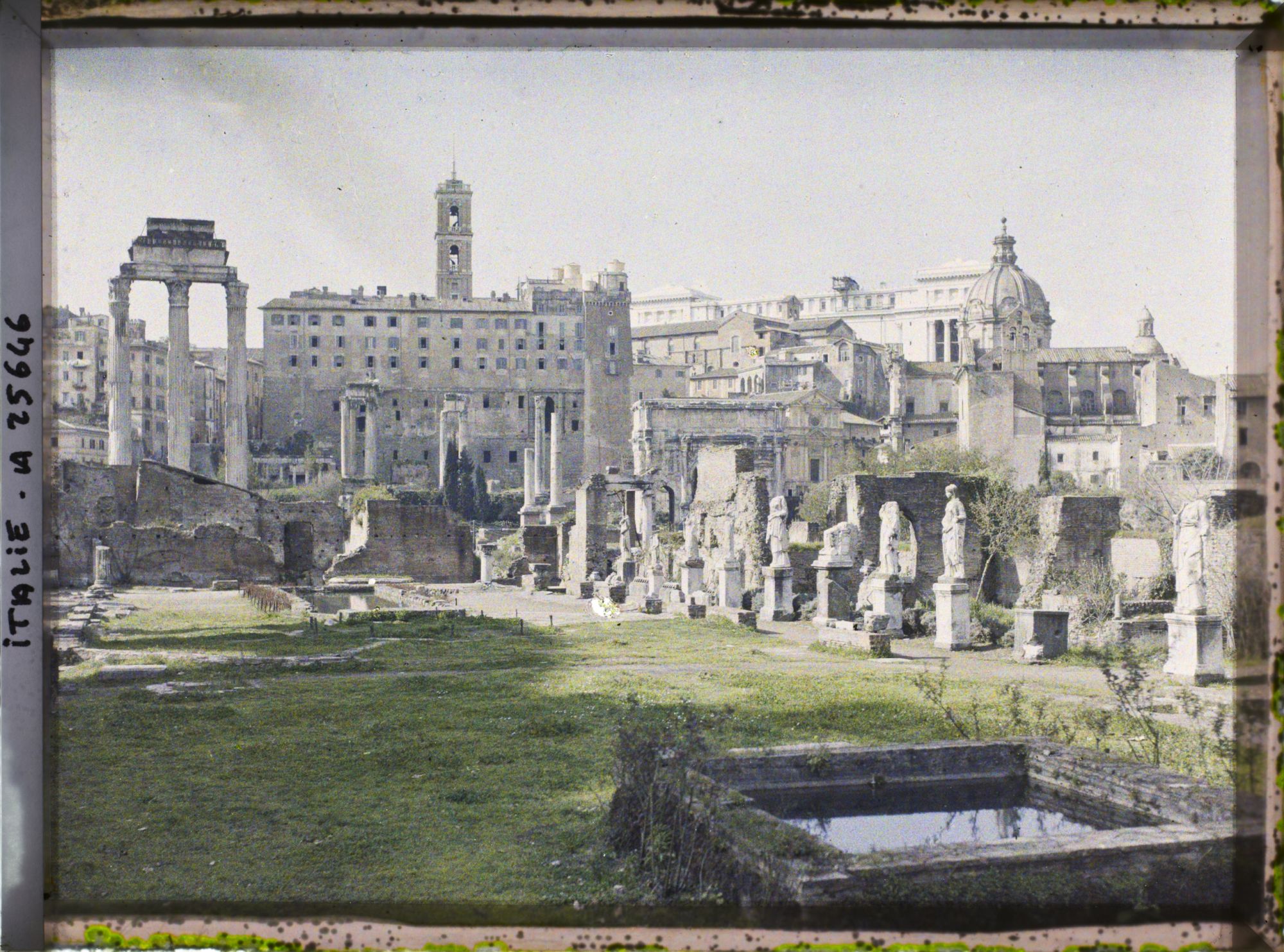 Image représentant Atrium du temple de Vesta (?)