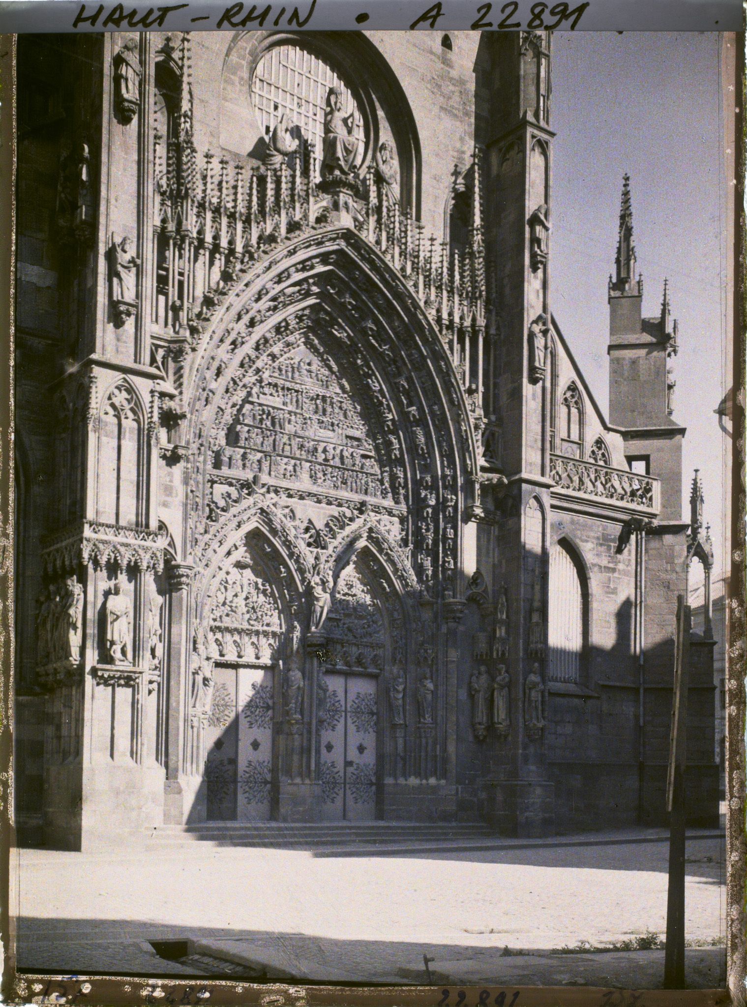 Image représentant France, Thann, Portail ouest de la Cathédrale