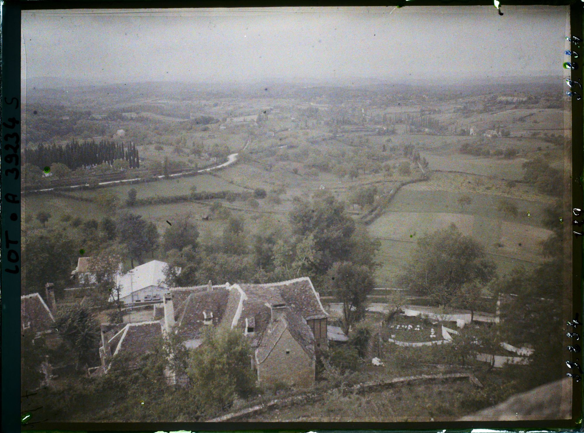 Image représentant France, Gourdon (Lot), Vue prise de l'ancien Château vers le nord