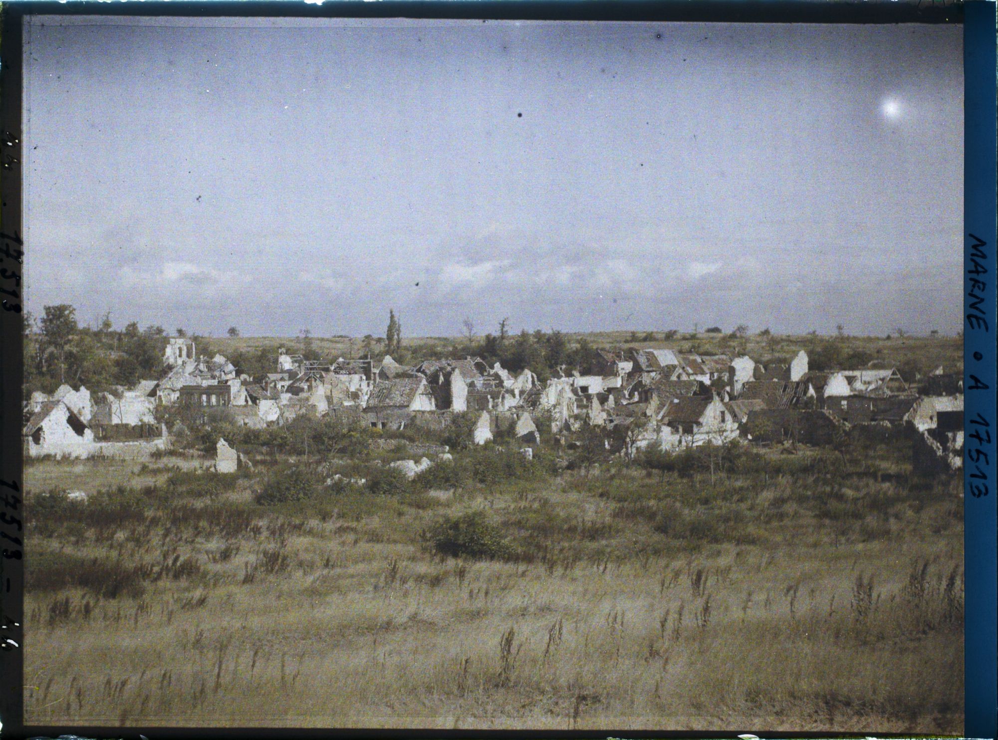 Image représentant France, Thil, Vue Générale