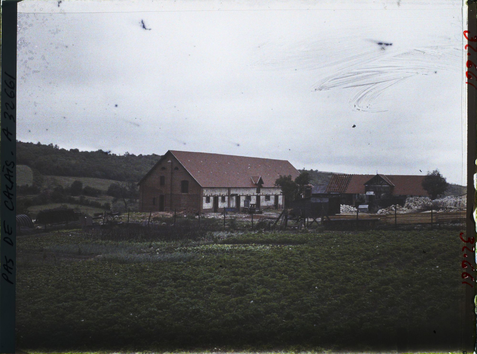 Image représentant France, Carency, Ferme et bois de Carency