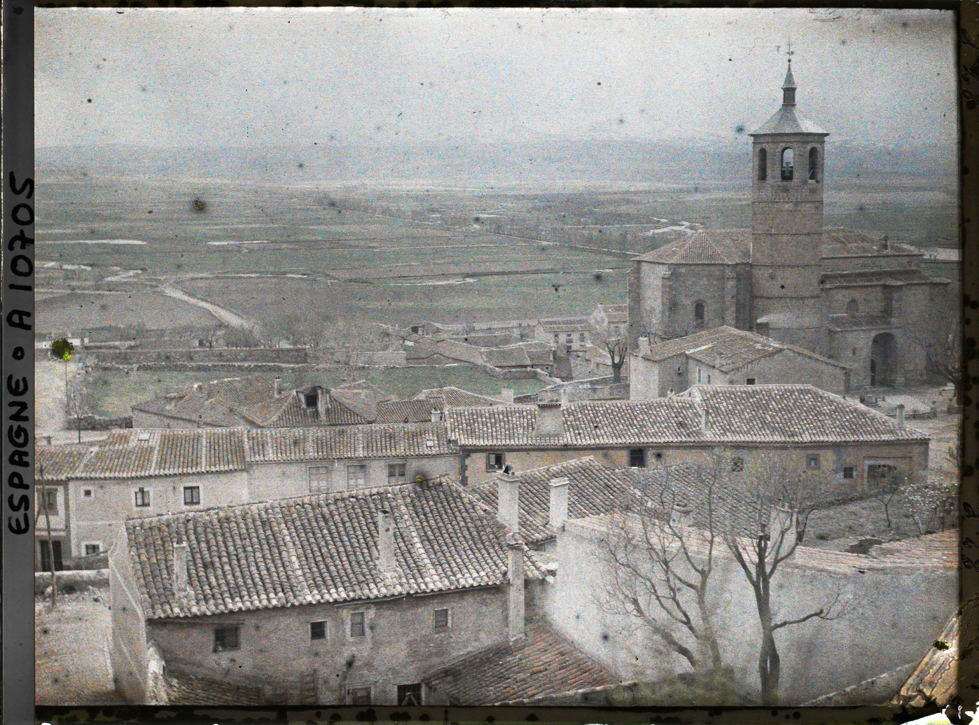 Image représentant Espagne, Avila, Panorama pris vers le sud sur la plaine d'Avila cultivée en blé