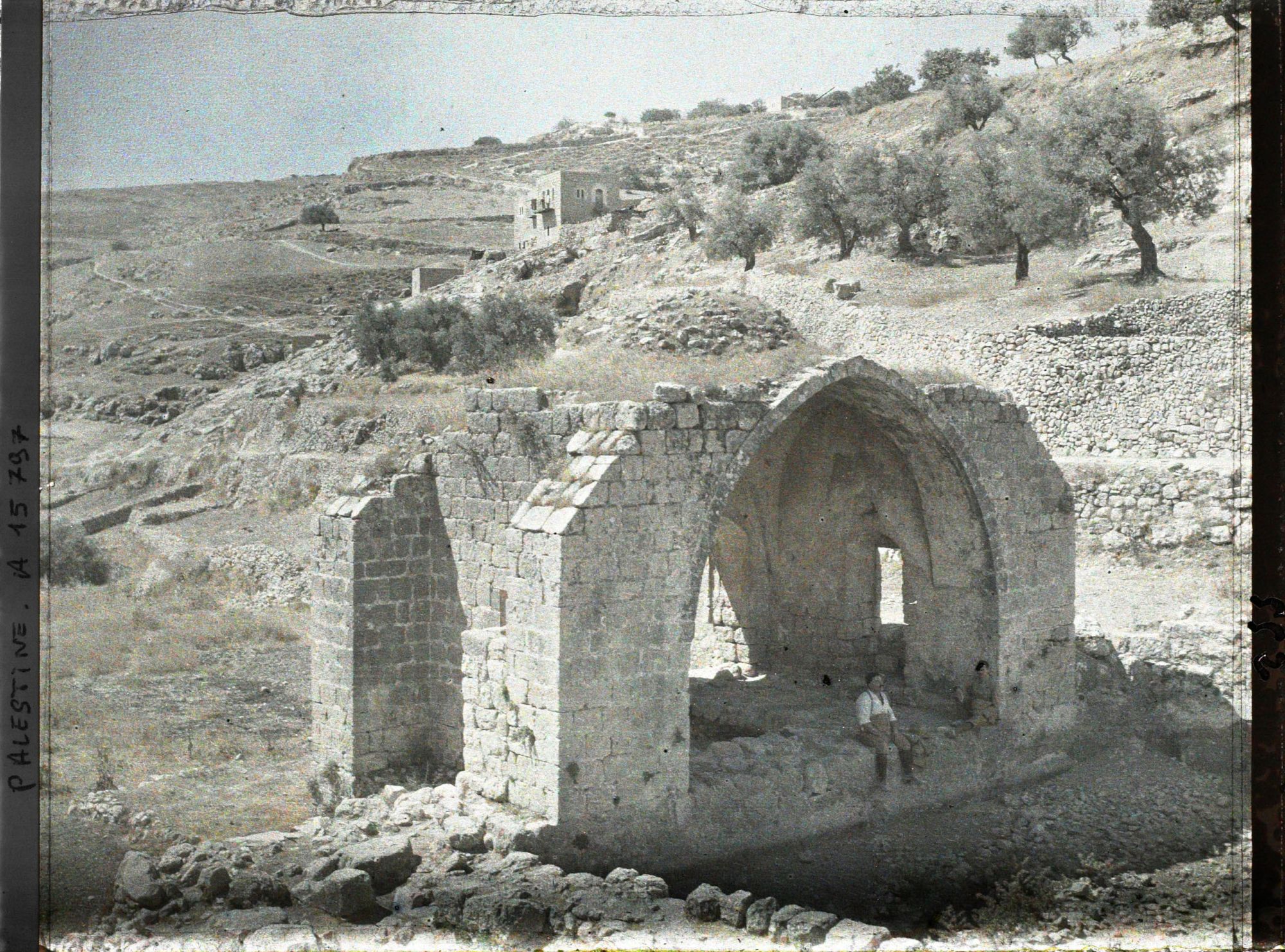 Image représentant Puits de Job à la jonction des vallées du Cédron et de Hinnom