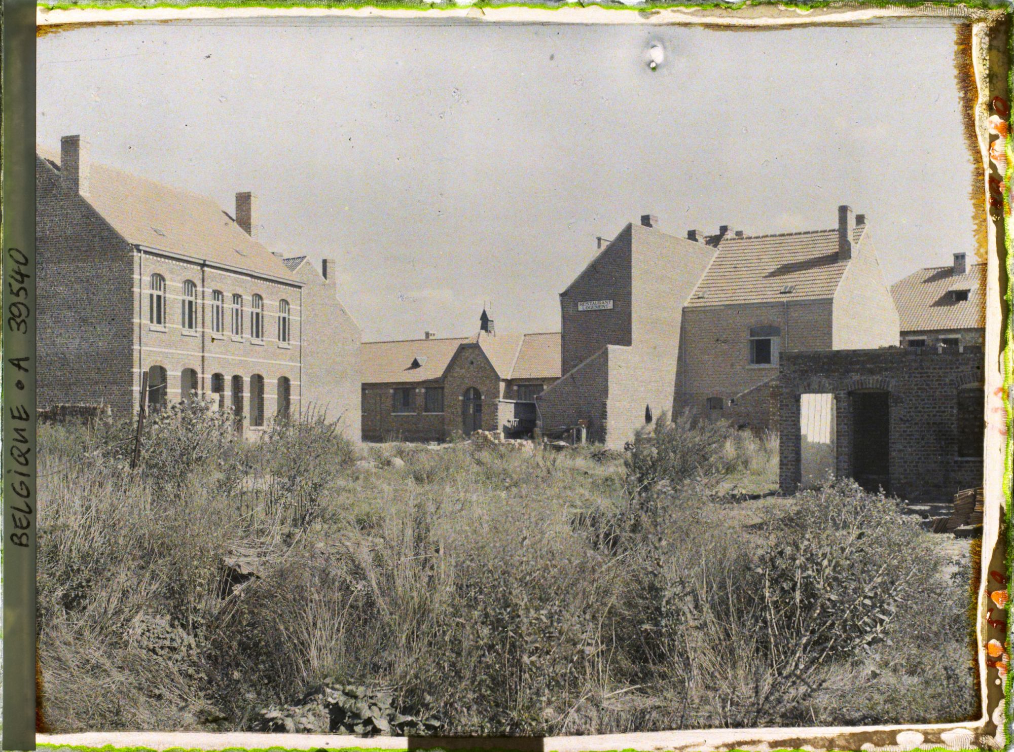 Image représentant Belgique, Messines, Groupe de Nouvelles Maisons