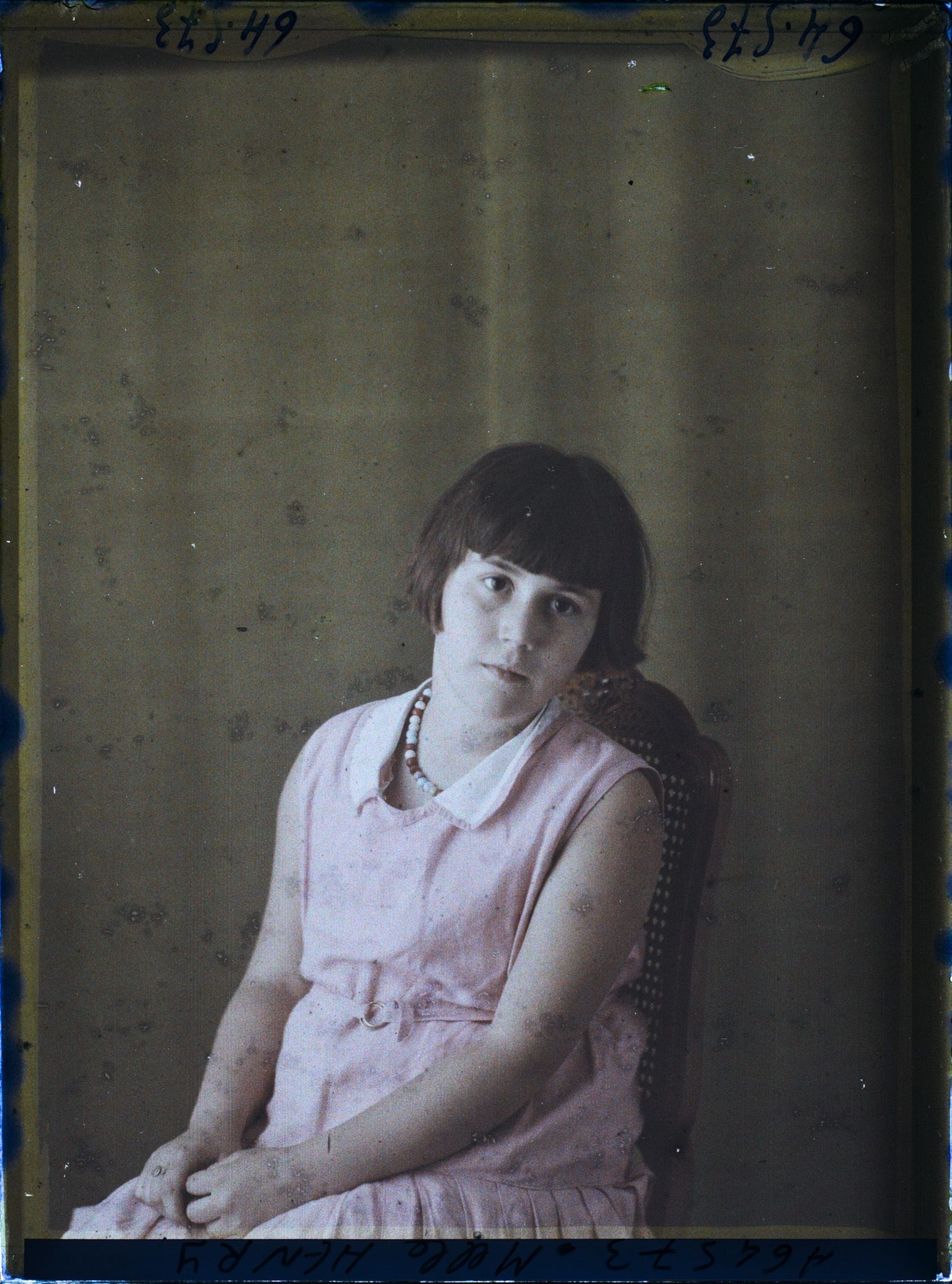 Image représentant https://musee-albert-kahn.s-museum.fr/home/NWQ2OTAwYzNmYjZlZTk1ZWQwODJmMjY4L2dlbmVyaWMtbm90aWNlLXRhYi9hdXRob3JpdHkvNjE3YTc5ZjVjZjhiODk2OGIzMzM3ZDIx/5d6900c3fb6ee95ed082f268/generic-notice-tab/authority/617a79ebcf8b8968b3336ef3 Mademoiselle Henry