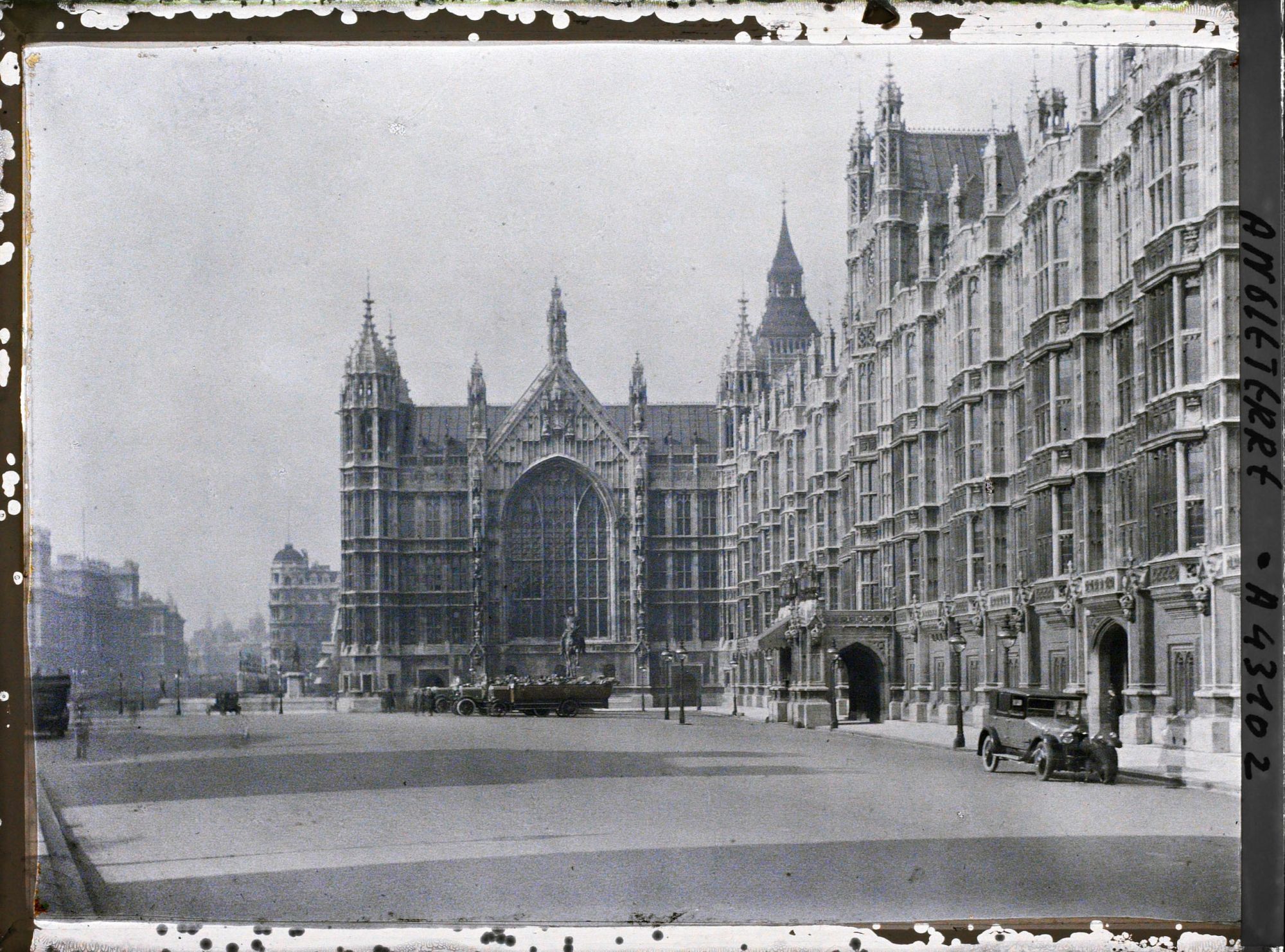 Image représentant Le parlement vue vers White Hall