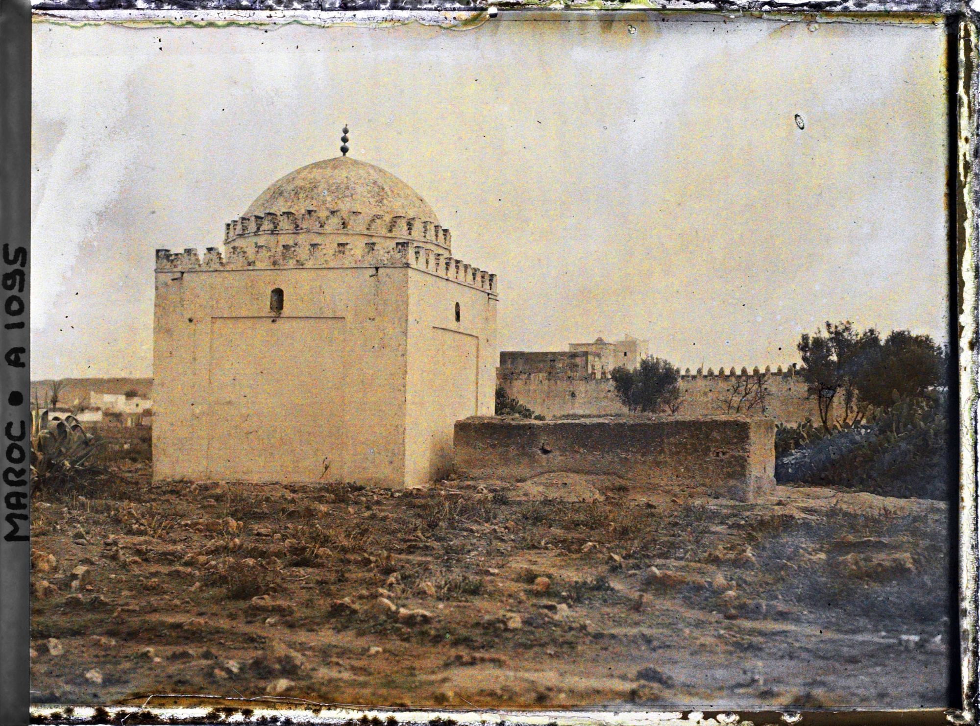 Image représentant Une autre vue du cimetière musulman