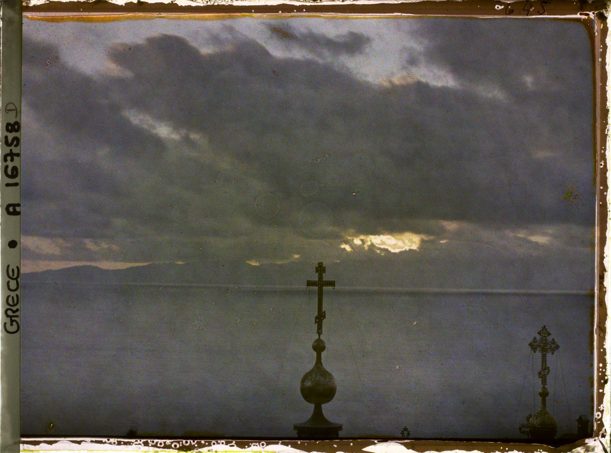 Image représentant Mont Athos, Vatopédi, Vue prise de la Tour du Monastère s/ le golfe de Vatopédi