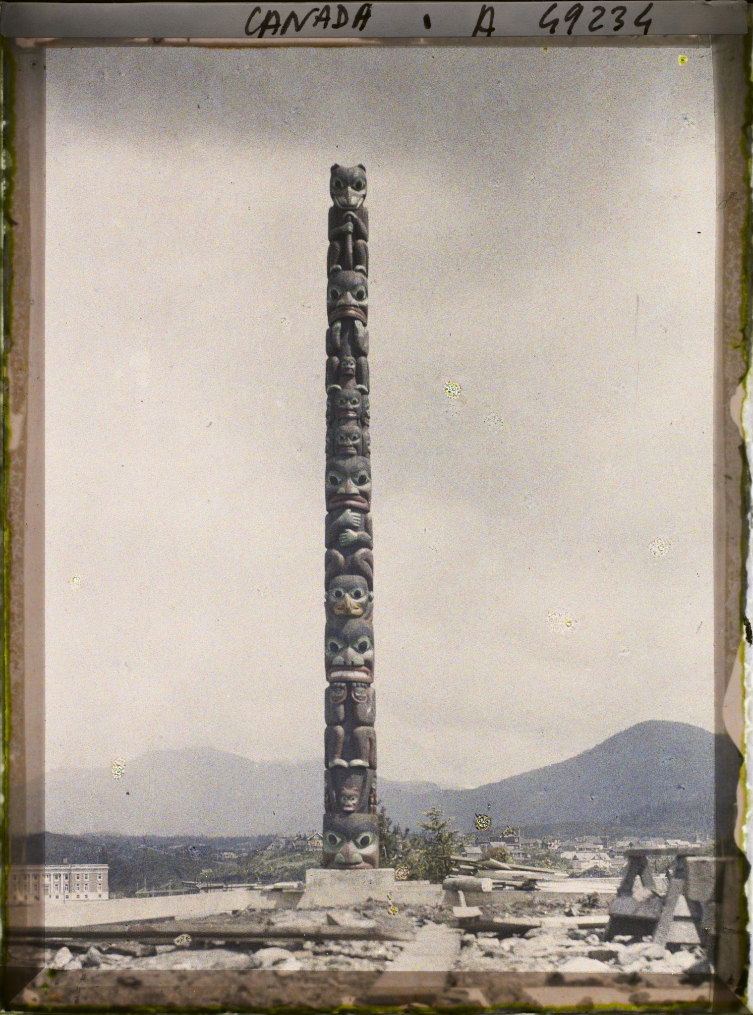 Image représentant Canada, Prince Rupert, Totem moderne