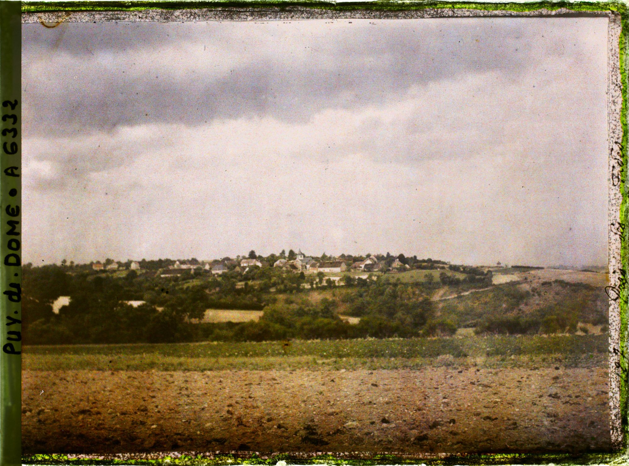 Image représentant France, Près le viaduc des Fades