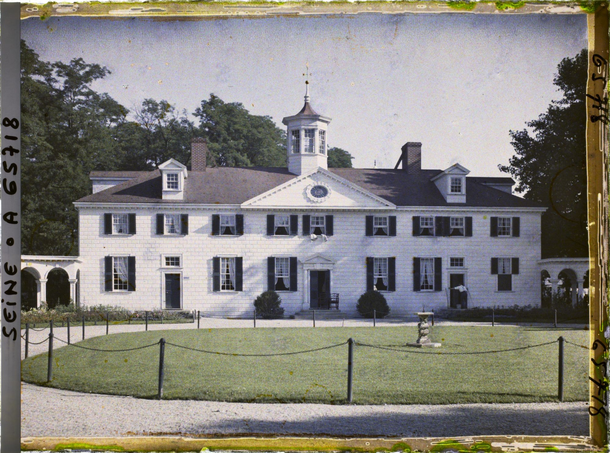 Image représentant L'Exposition Coloniale Internationale de 1931, la maison de Georges Washington ou maison du Mount Vernon