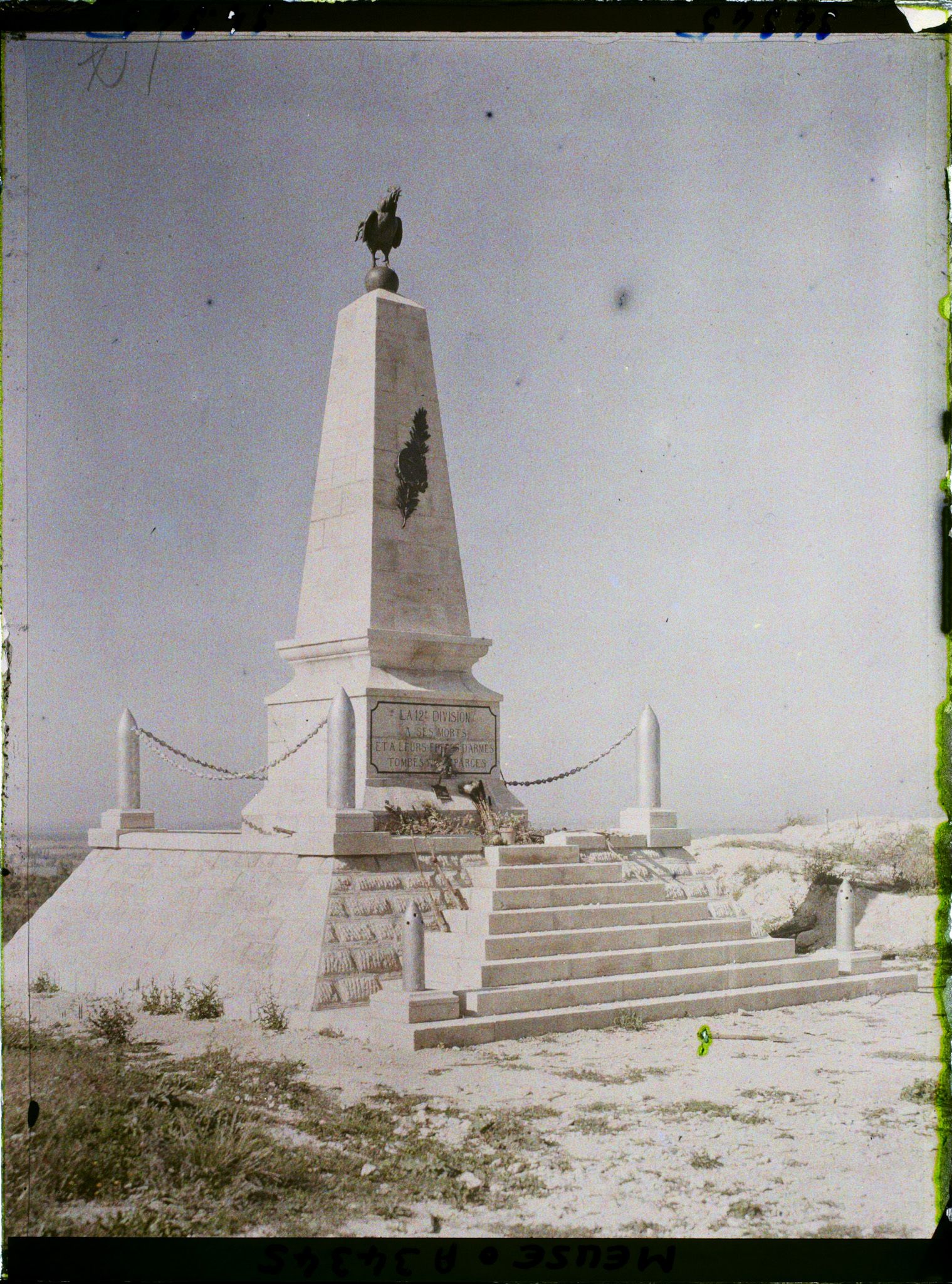 Image représentant France, Crête des Eparges, Monument des Eparges à la Gloire de la 12e Division
