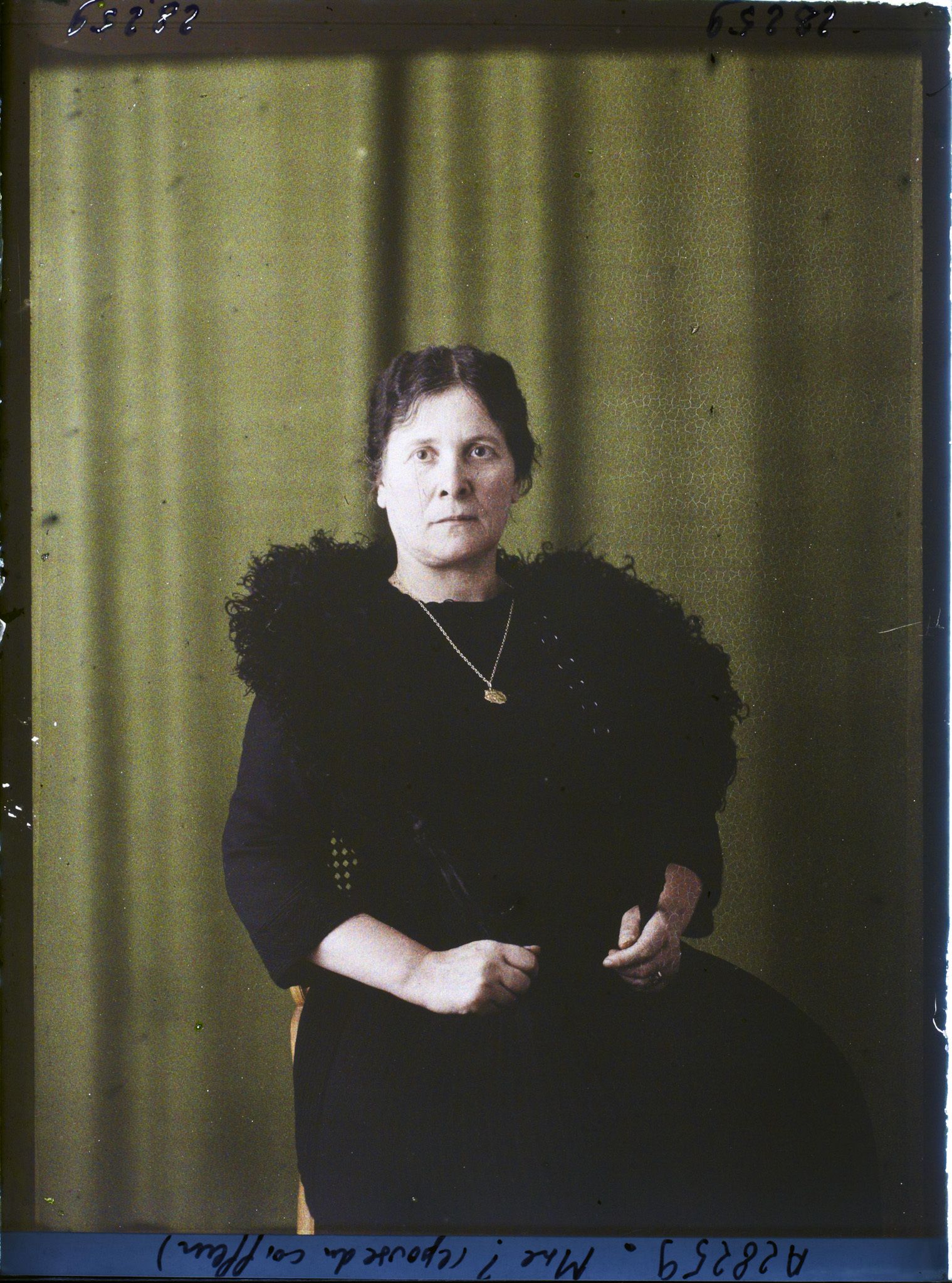 Image représentant Madame .... (femme du coiffeur)