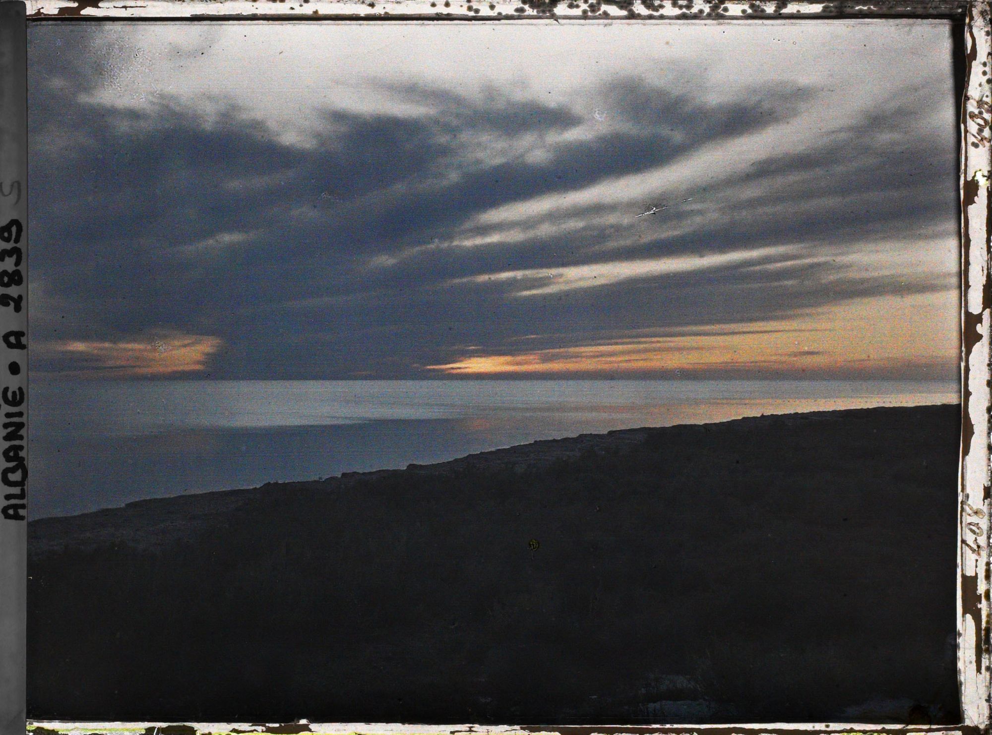 Image représentant Un peu plus tard, même coucher