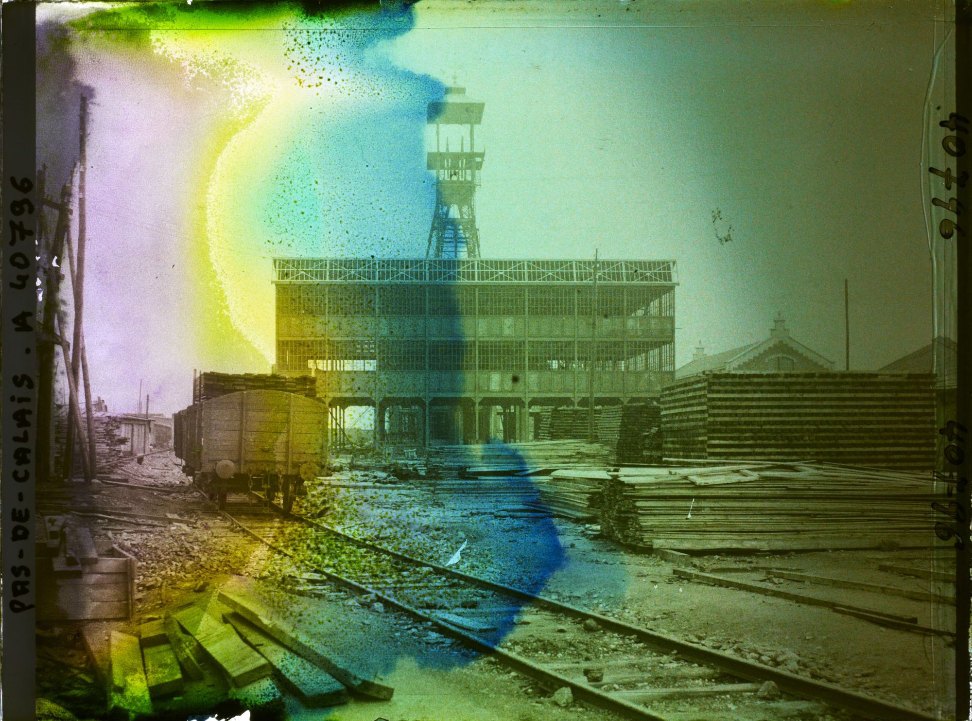 Image représentant France, Lens, Mine du Grand Condé bâtiment du triage