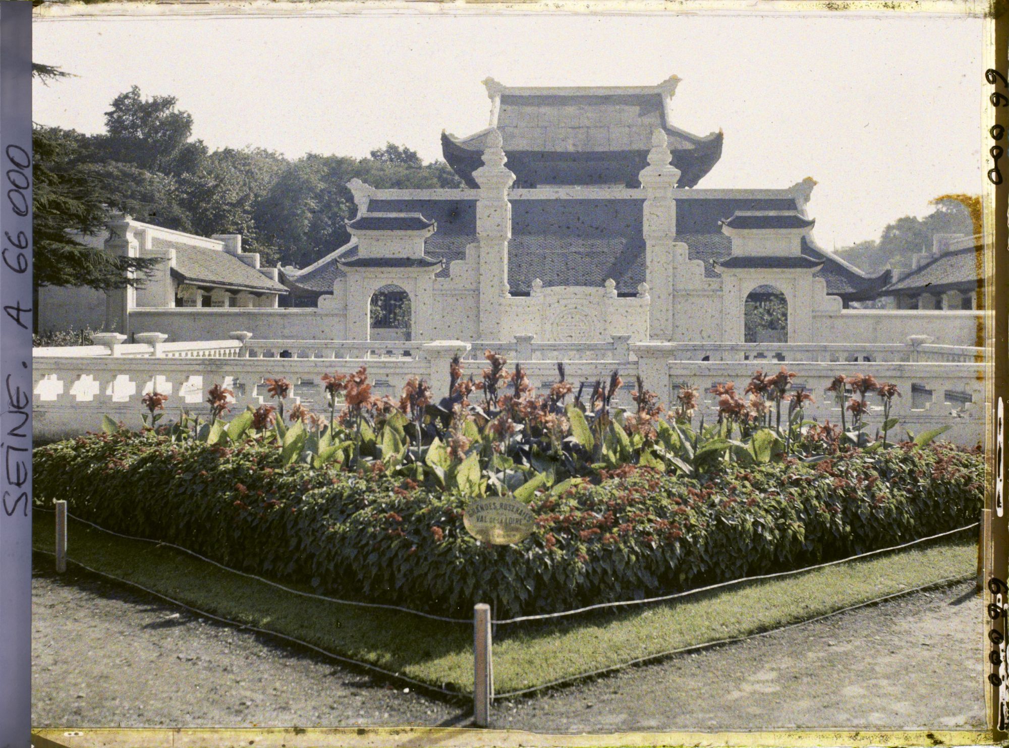 Image représentant L'Exposition Coloniale Internationale de 1931, le pavillon du Tonkin