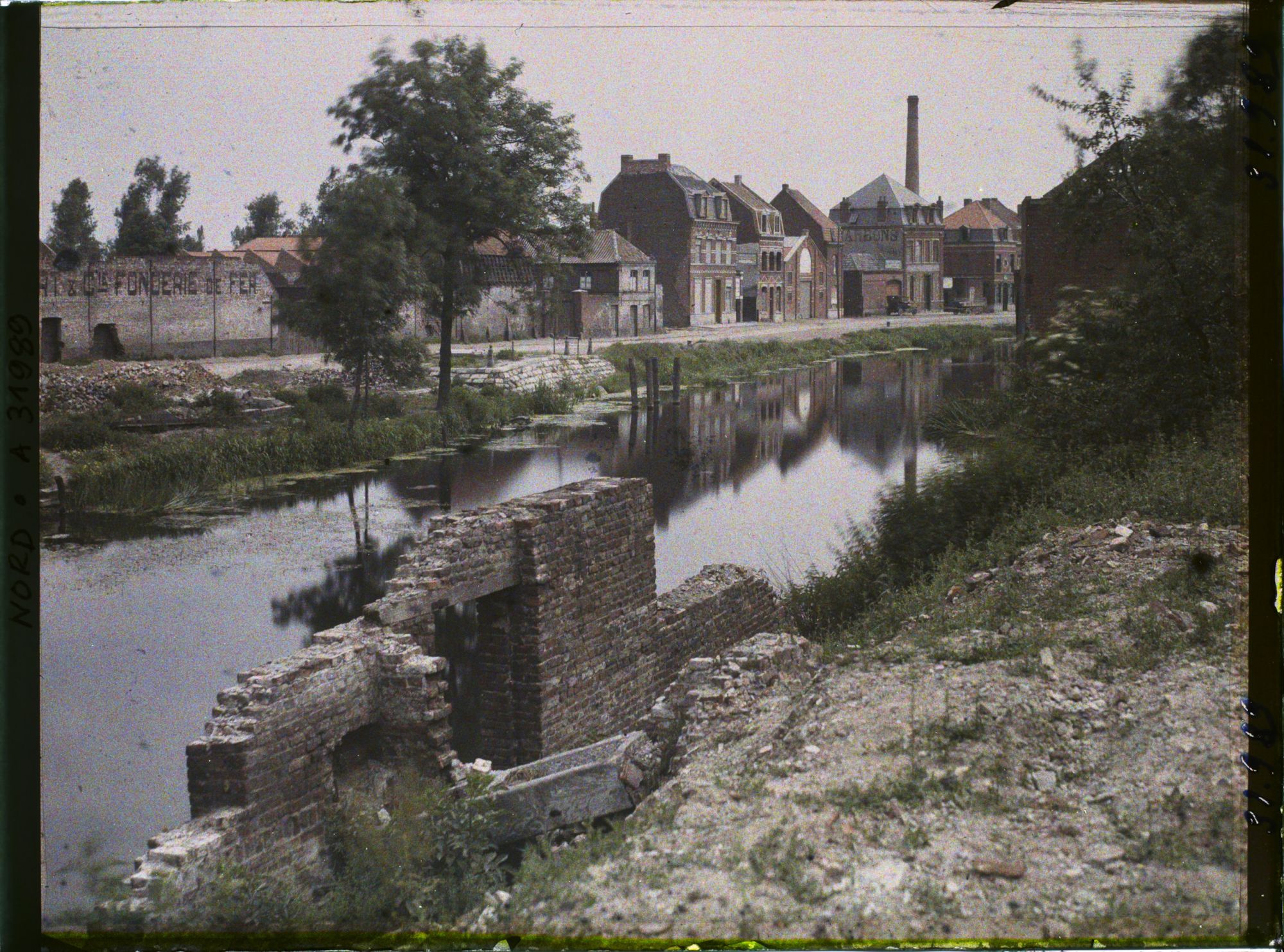Image représentant France, Armentières, Les rives de la Lys et nouvelles maisons
