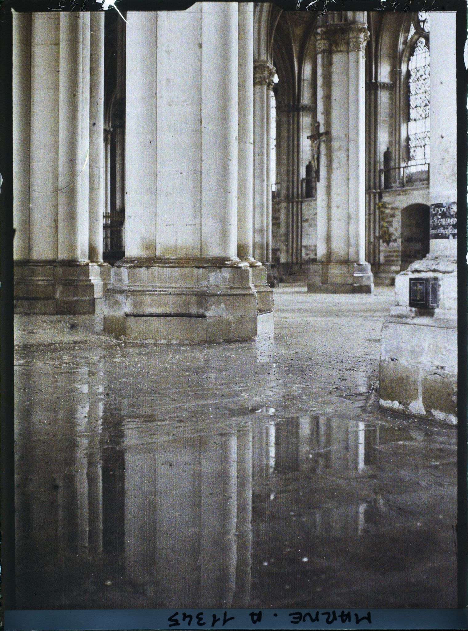 Image représentant Intérieur de la cathédrale