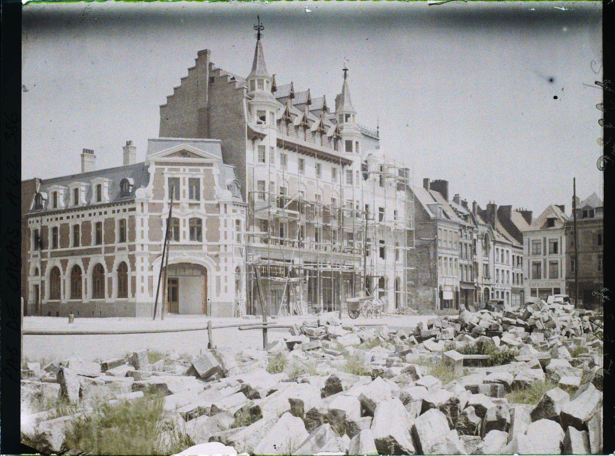 Image représentant France, Béthune, La Gde Place, Sud Ouest