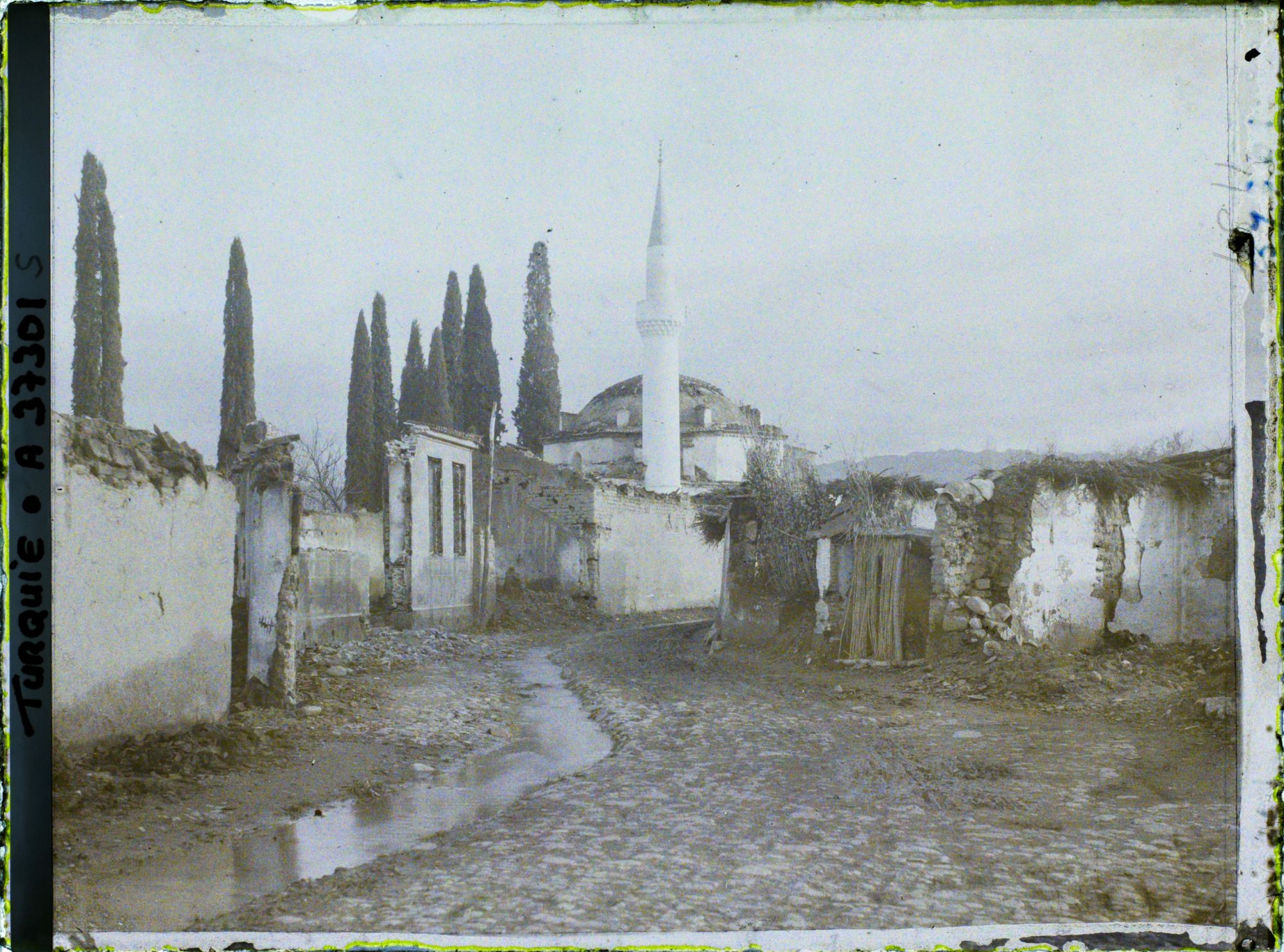 Image représentant Ruines vers une mosquée ("Tatan" Camü)