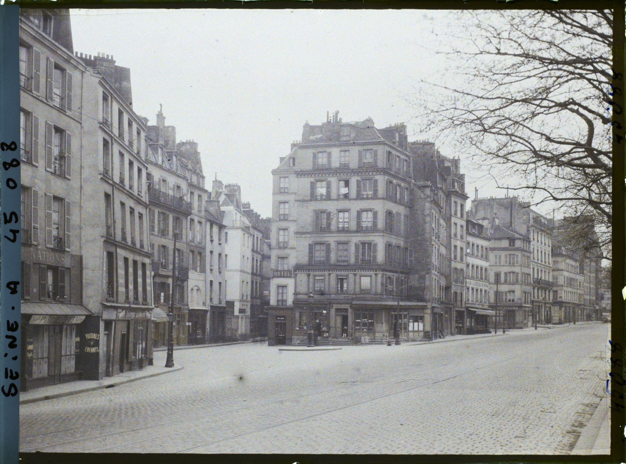Image représentant La rue des Grands-Degrés et le quai de Montebello