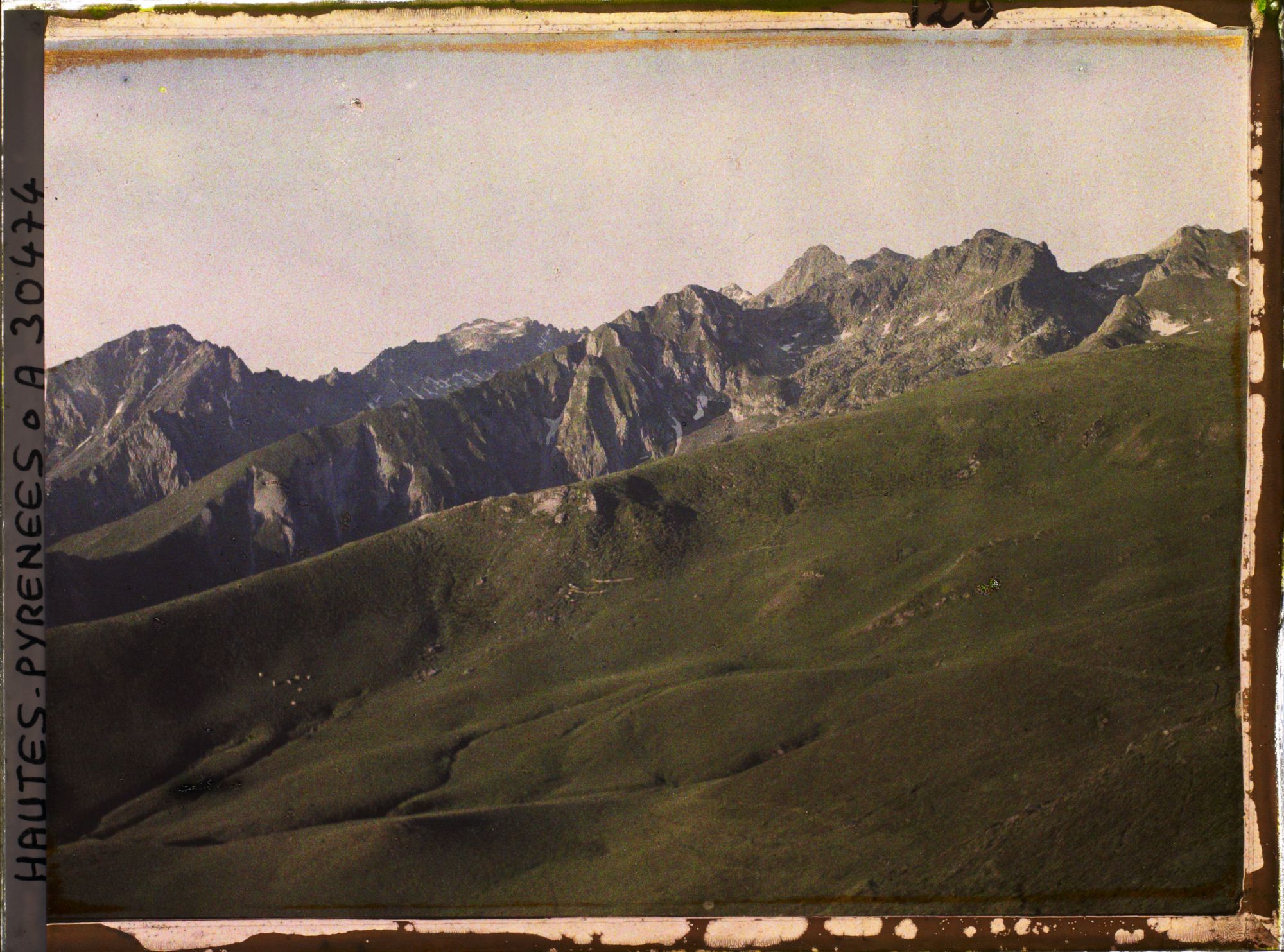 Image représentant France, Panorama dans la direction de l'Ardiden