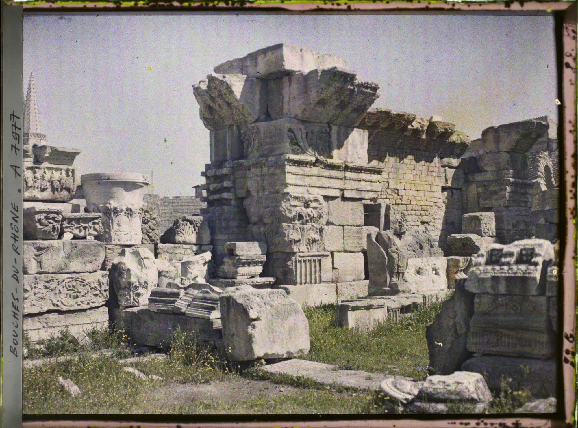 Image représentant L'entrée du théâtre antique