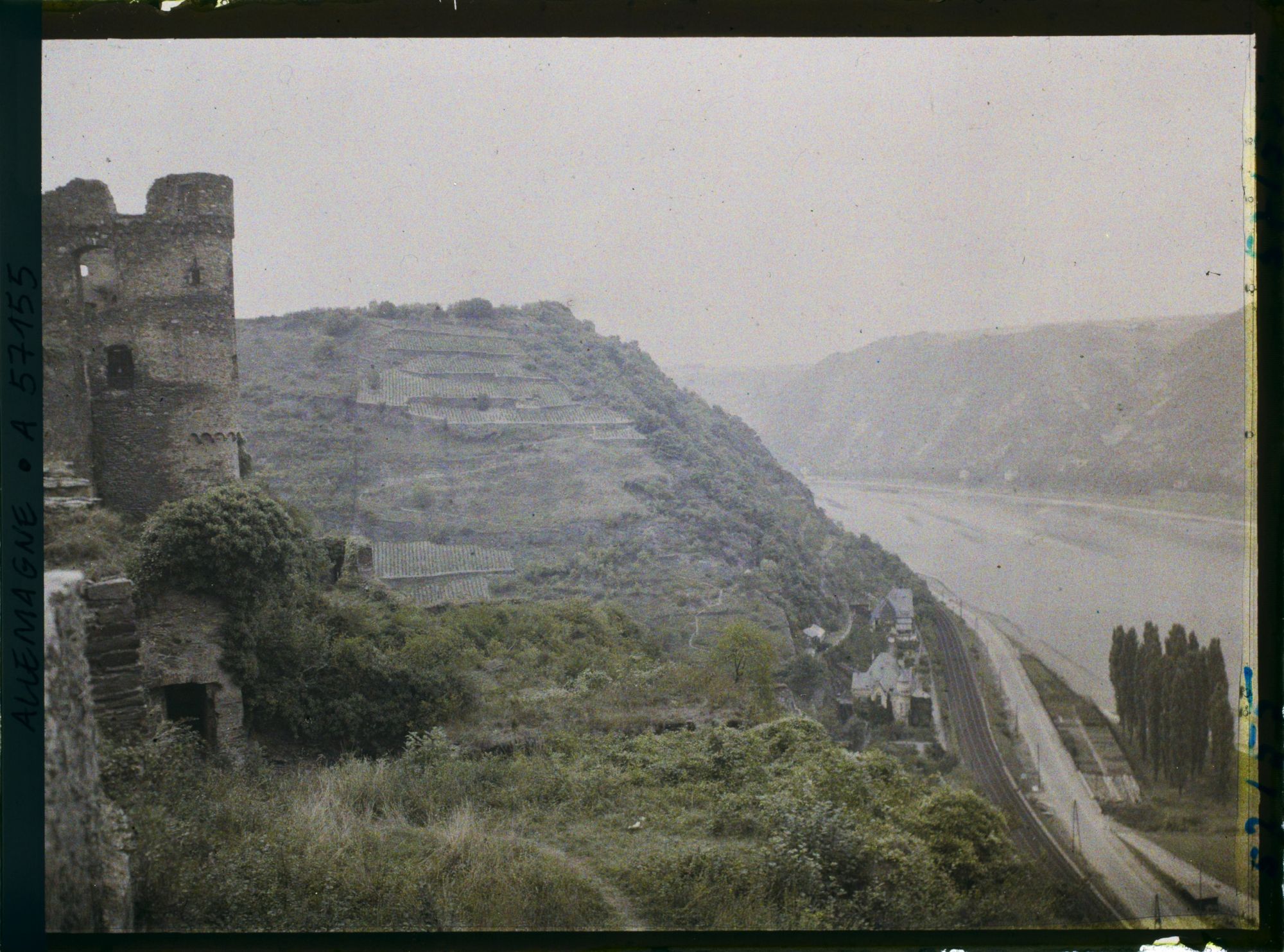 Image représentant Bords du Rhin, St Goard, St Goard - Ruines de Rheinsfields