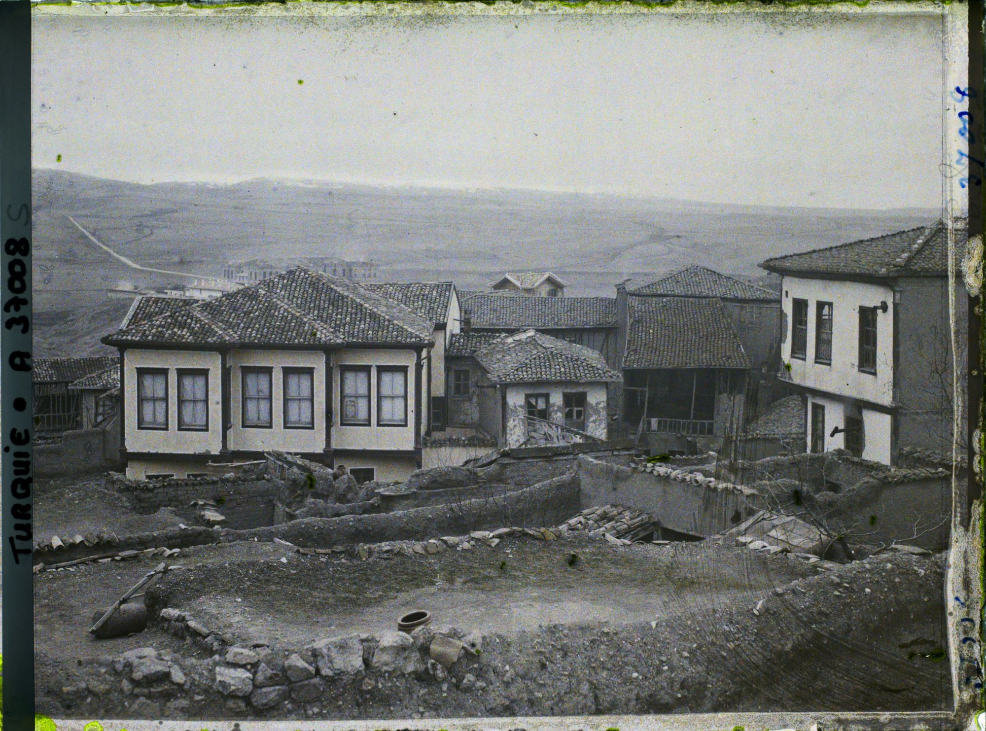 Image représentant Quelques maisons aisées (plutôt récentes)