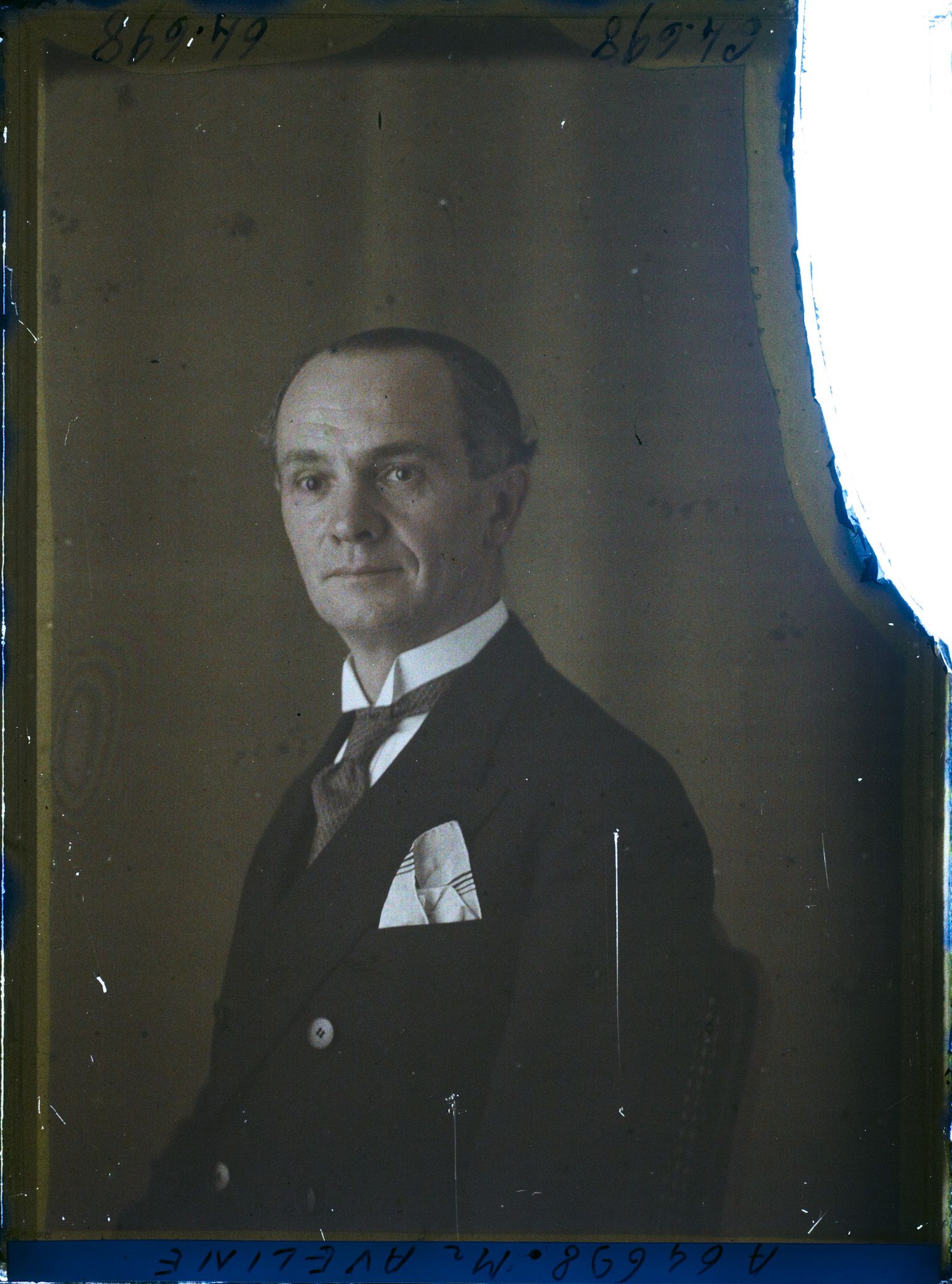 Image représentant https://musee-albert-kahn.s-museum.fr/home/NWQ2OTAwYzNmYjZlZTk1ZWQwODJmMjY4L2dlbmVyaWMtbm90aWNlLXRhYi9hdXRob3JpdHkvNjE3YTc5ZjVjZjhiODk2OGIzMzM3ZDIx/5d6900c3fb6ee95ed082f268/generic-notice-tab/authority/617a79ebcf8b8968b3336732 Monsieur Ameline