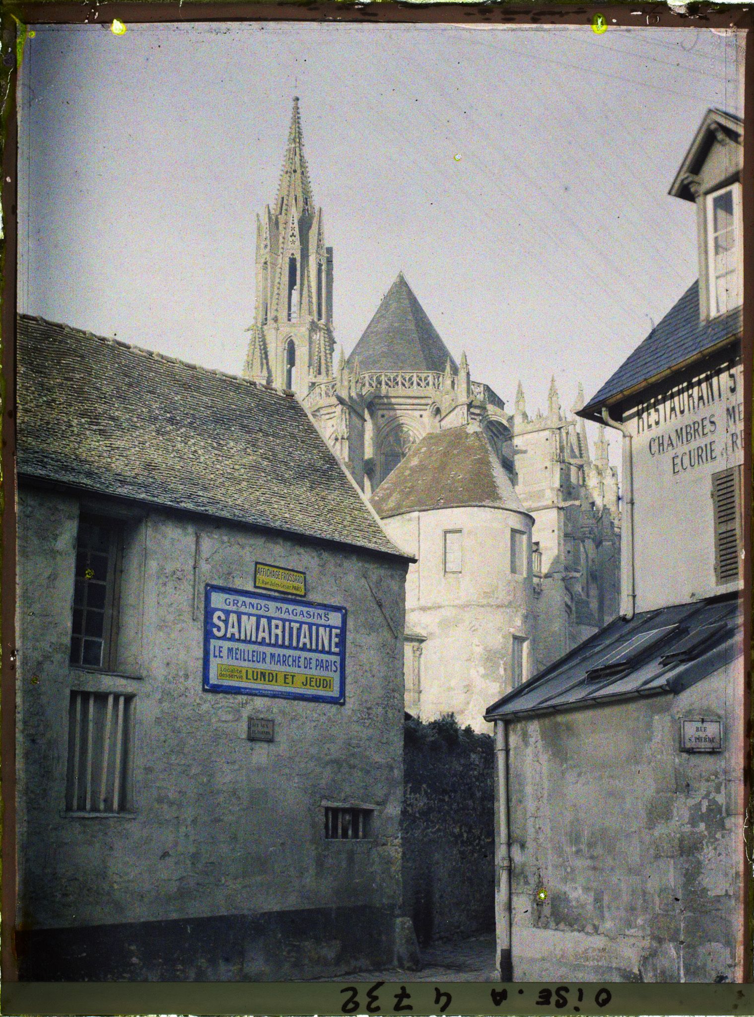 Image représentant Le chevet et la flèche de la cathédrale