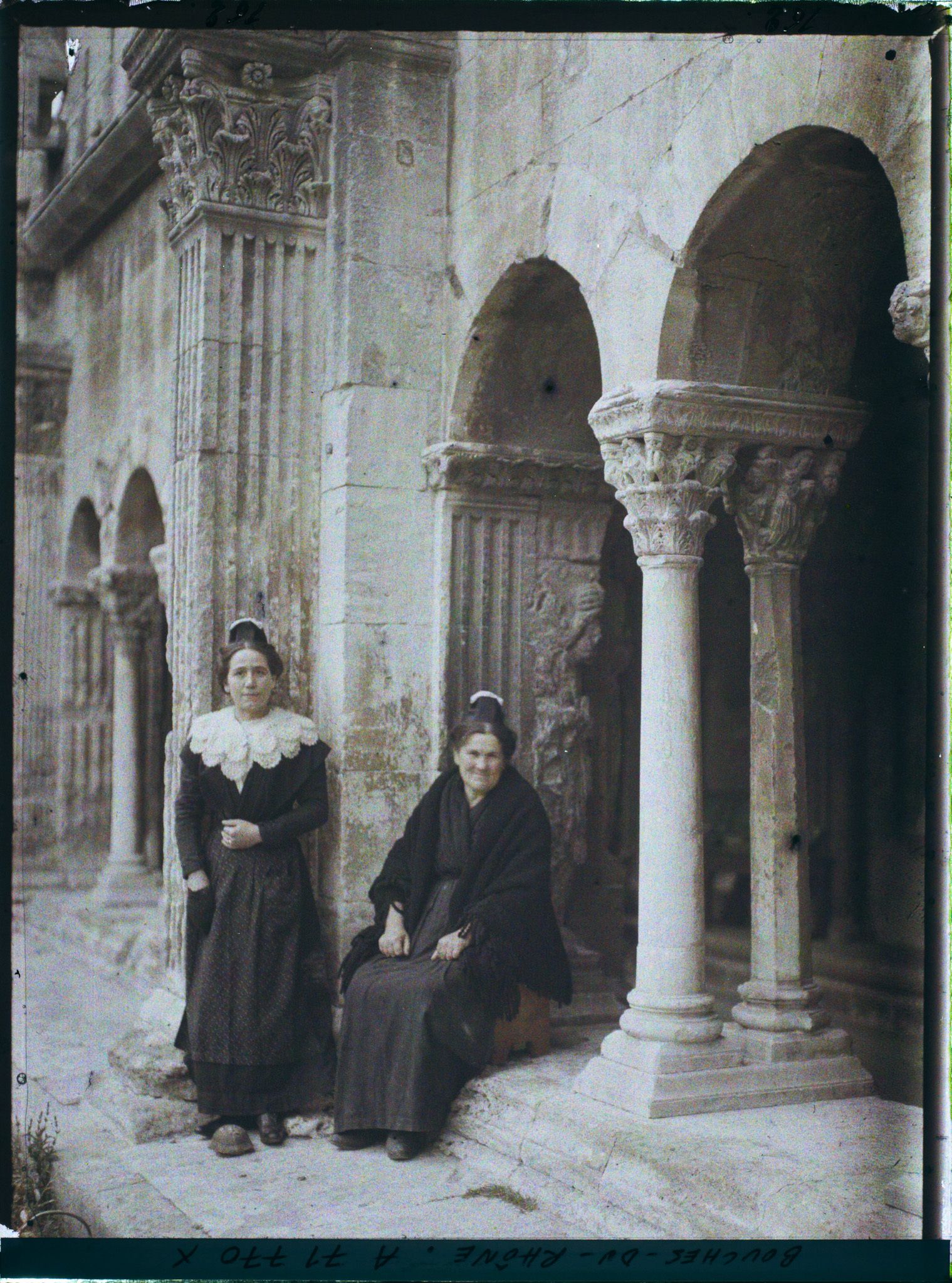 Image représentant Portrait d'arlésiennes, Madame Allemand et Madame Marie Busset